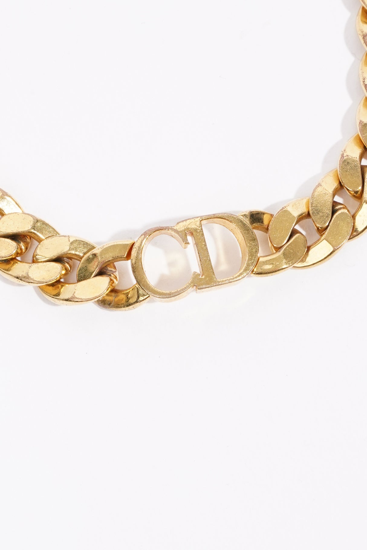Christian Dior Womens 30 Montaigne Chocker Golden Finish / Base Metal