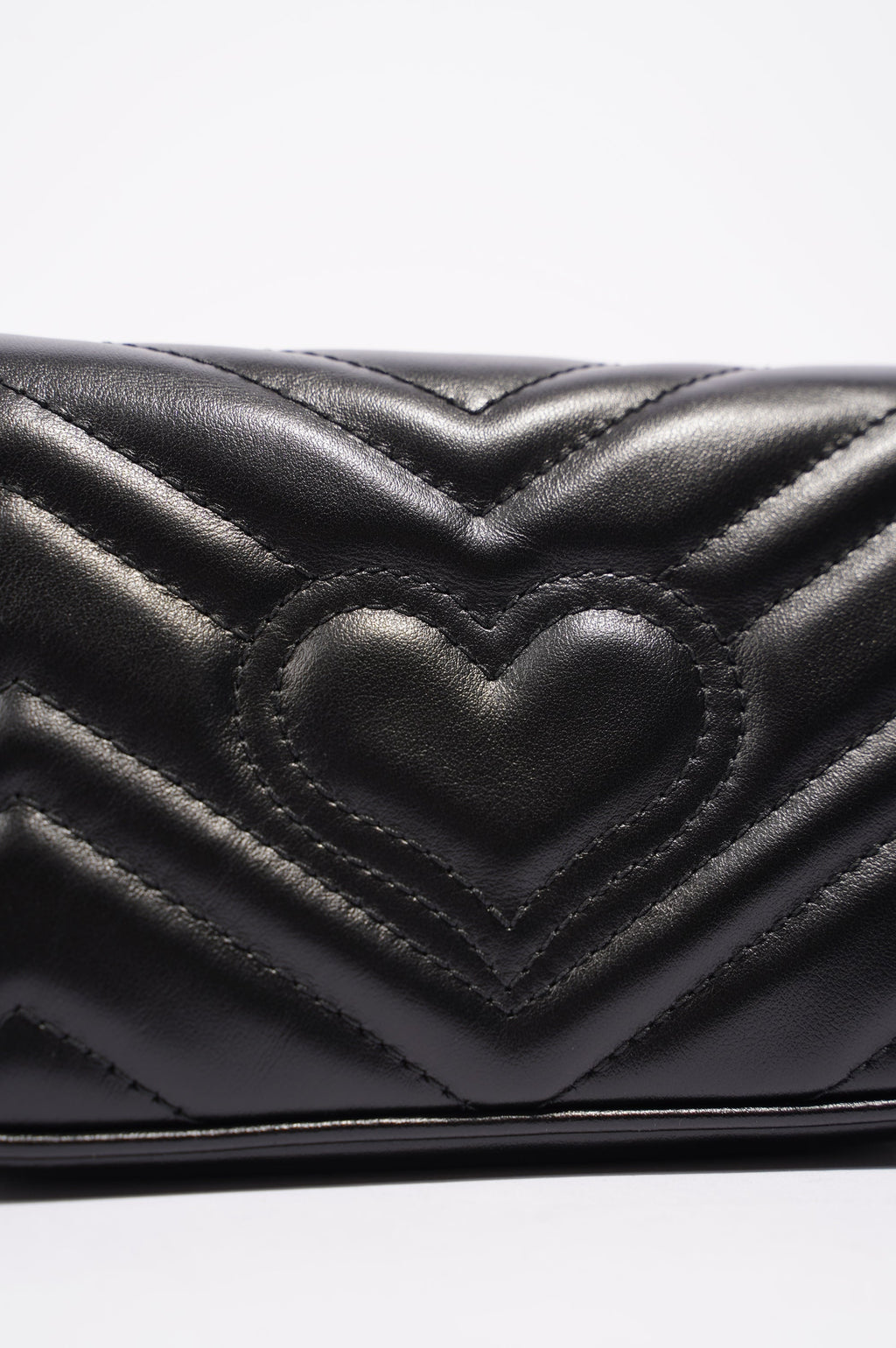 Gucci Womens Marmont Flap Black / Gold Super Mini