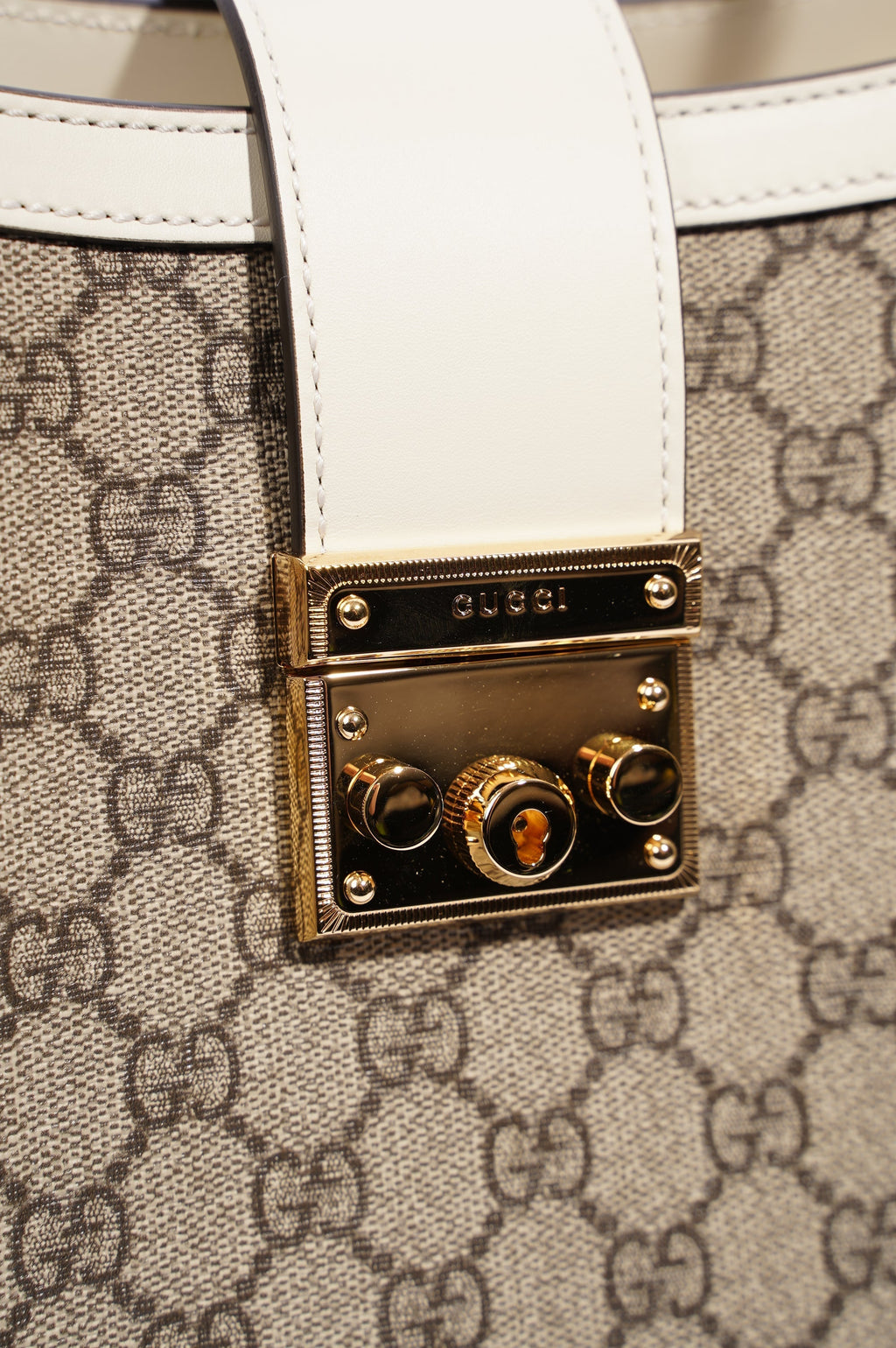 Gucci Womens Padlock Bag Supreme Cream Medium