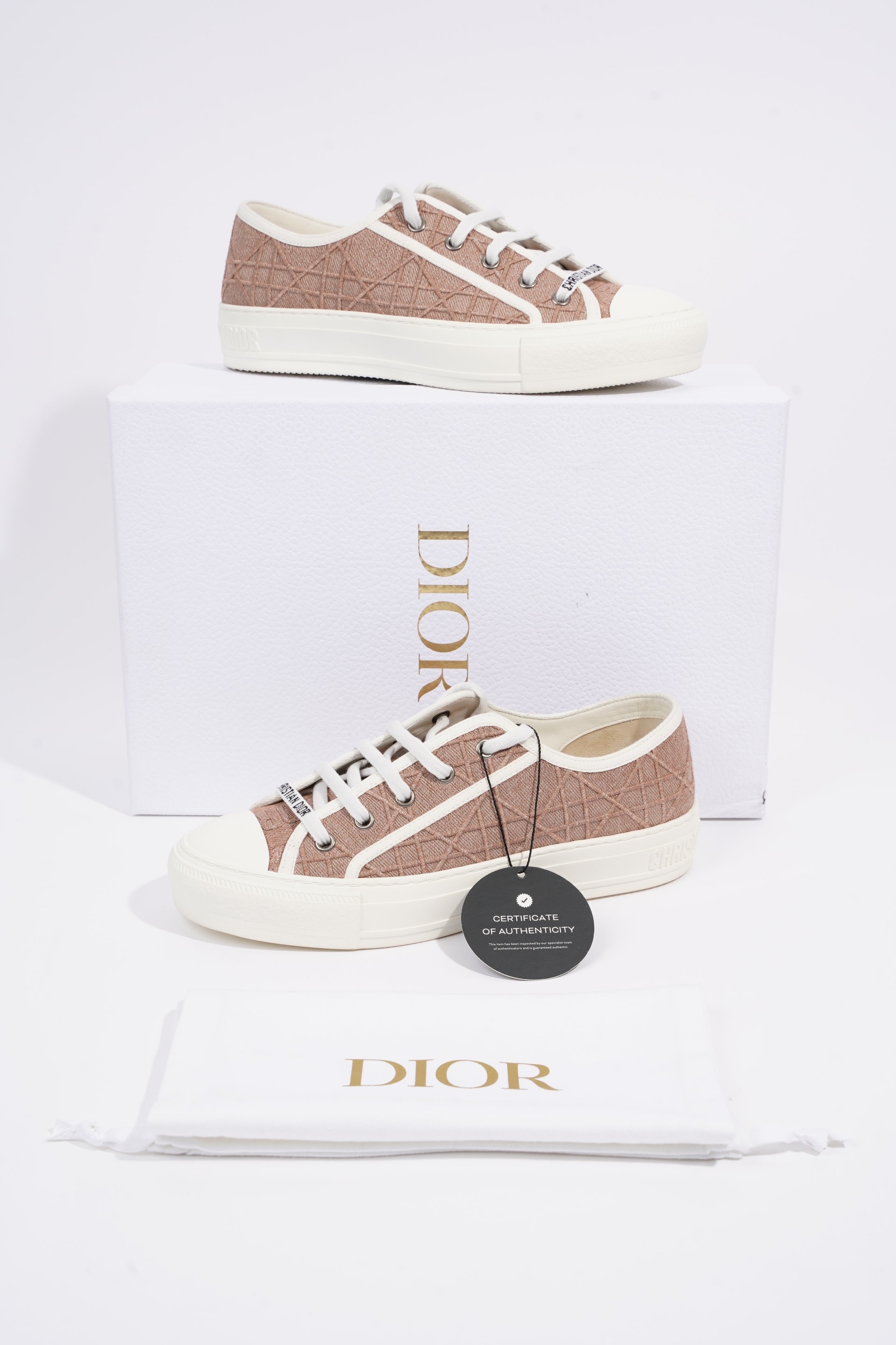 Christian Dior Walk n' Dior Clay White EU 37 / UK 4