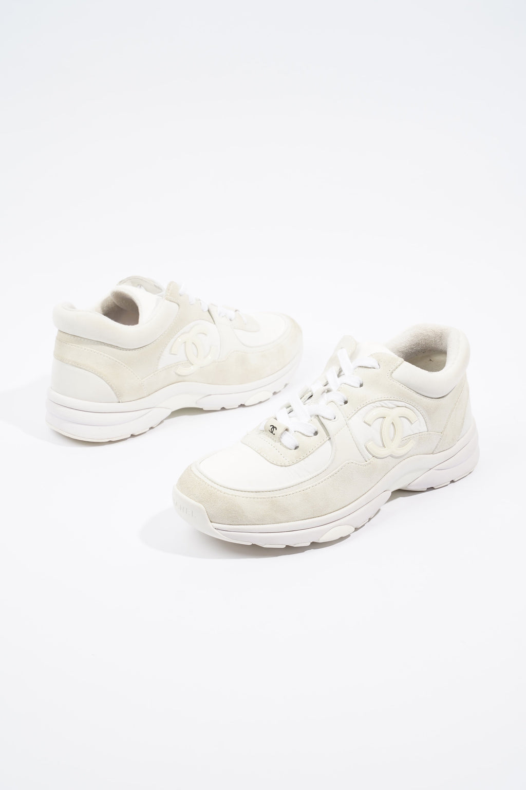 Chanel CC Runner White / Beige EU 38.5 / UK 5.5