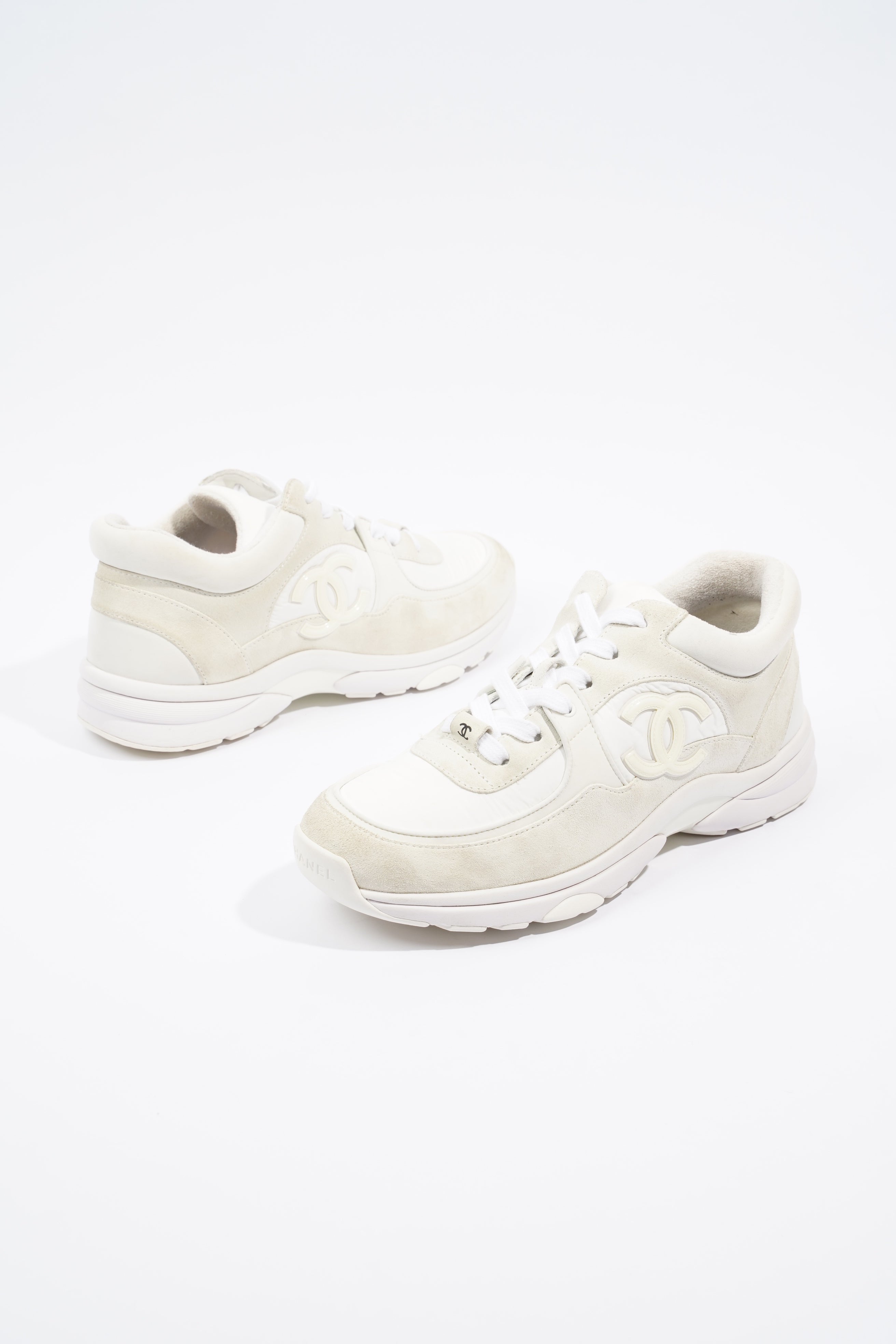 Chanel CC Runner White / Beige EU 38.5 / UK 5.5