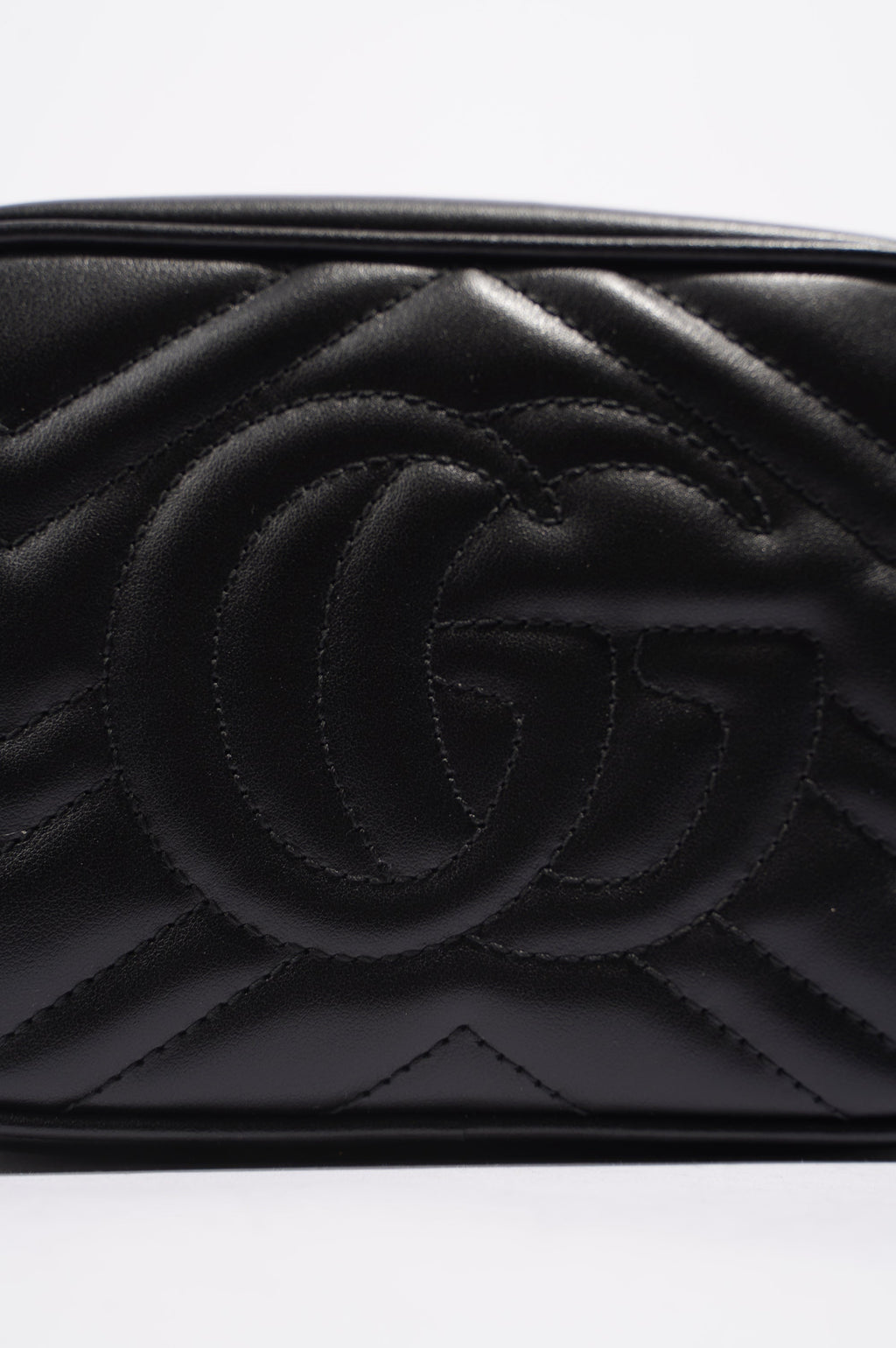 Gucci Womens Marmont Zip Black Mini