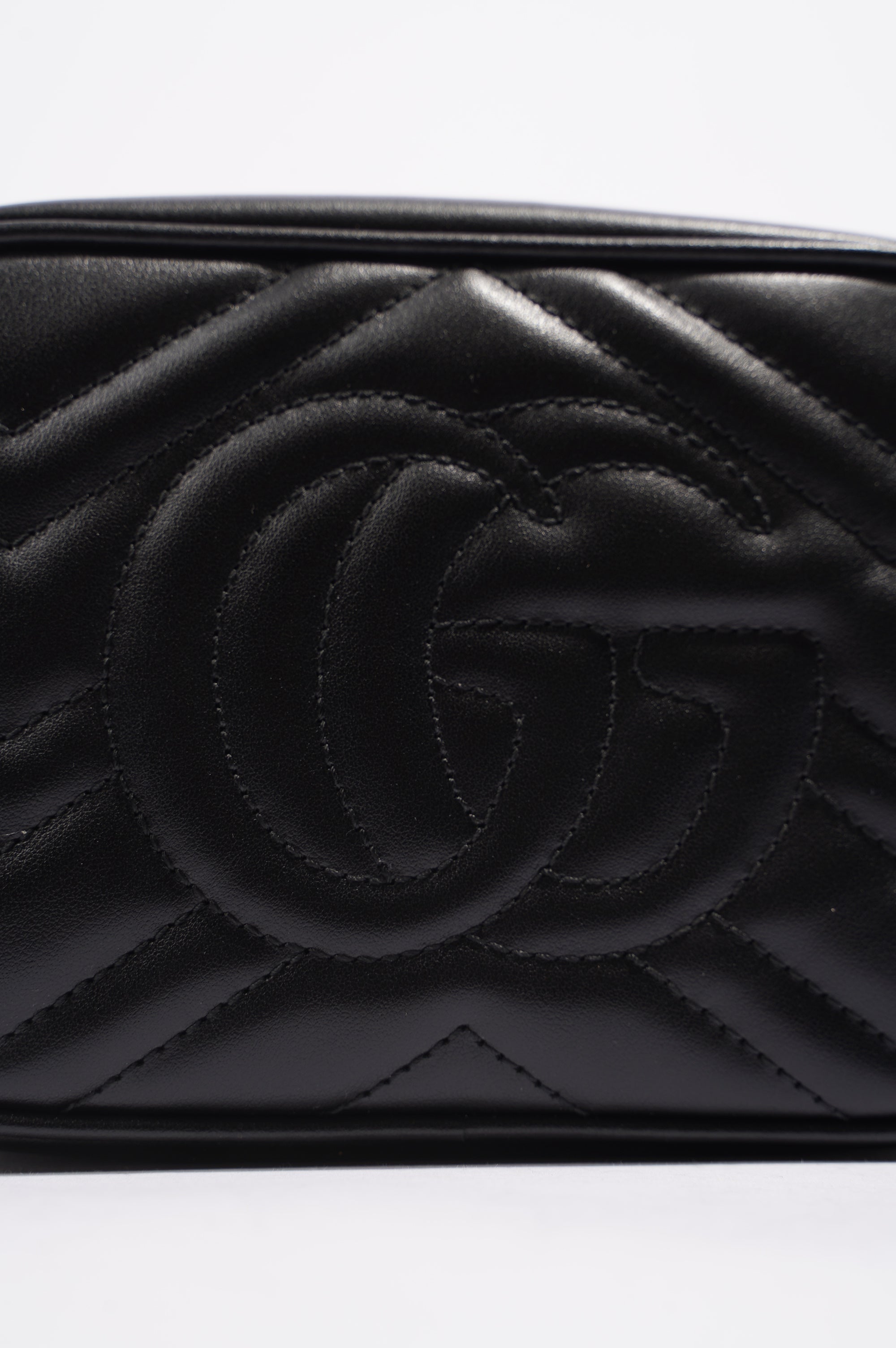Gucci Womens Marmont Zip Black Mini