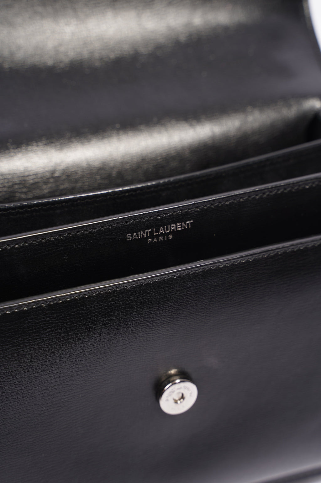Saint Laurent Womens Sunset Chain Bag Black / Silver Medium