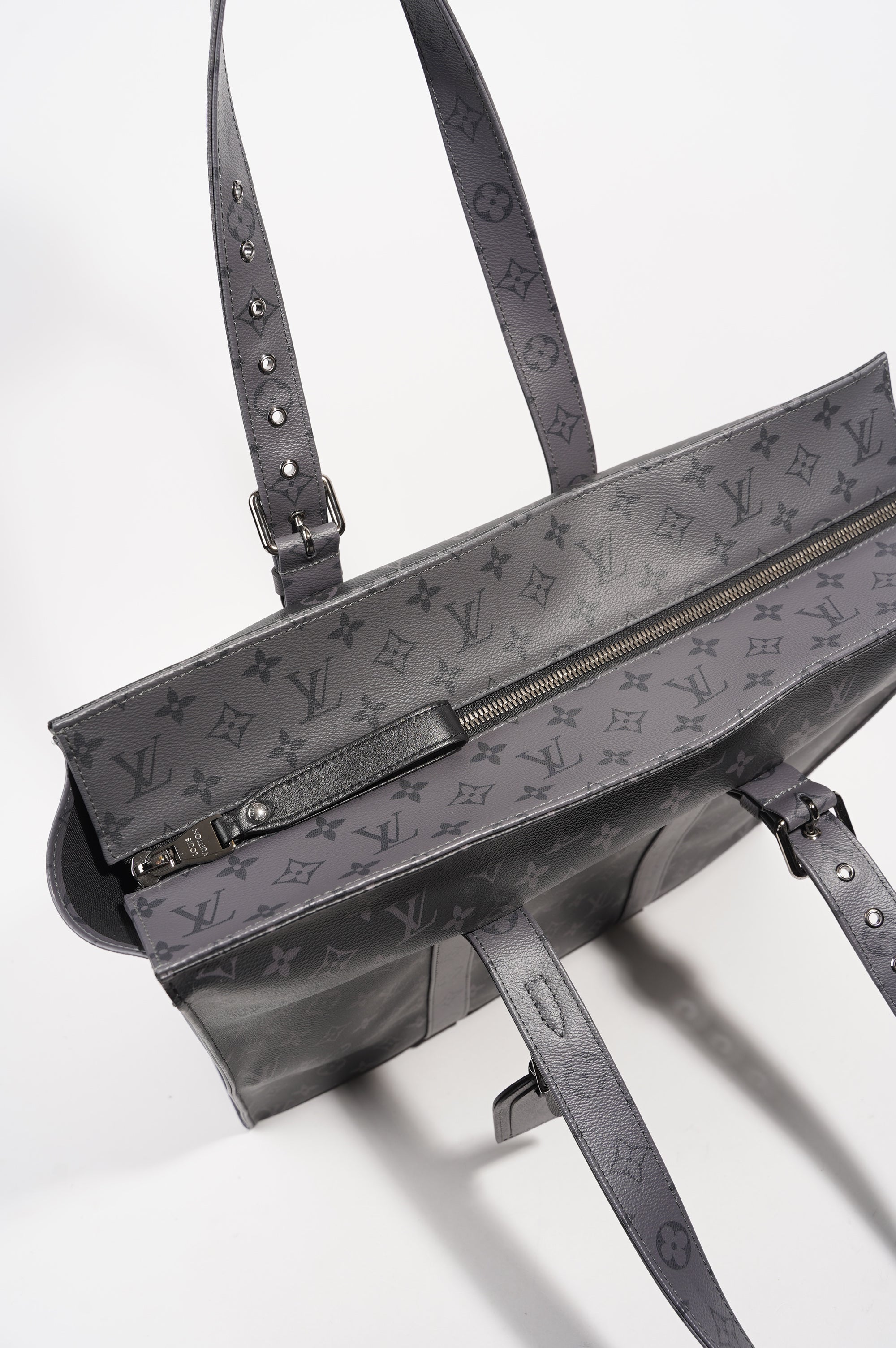 Louis Vuitton Mens New Cabas Zippe GM