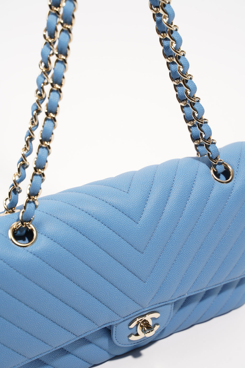 Chanel Womens Quilted Caviar Chevron Classic Double Flap Medium