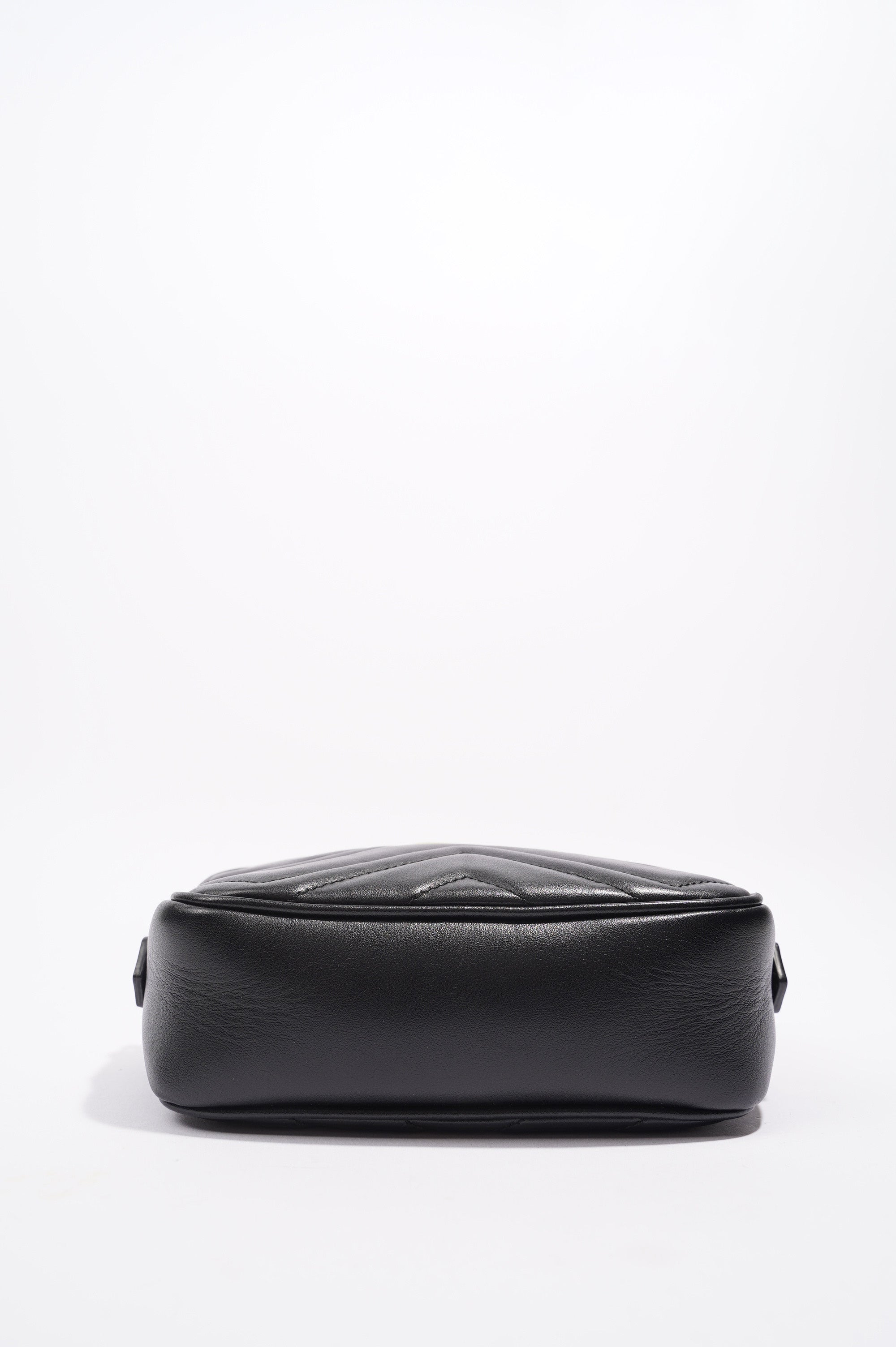 Gucci Womens Marmont Zip Black Leather Mini