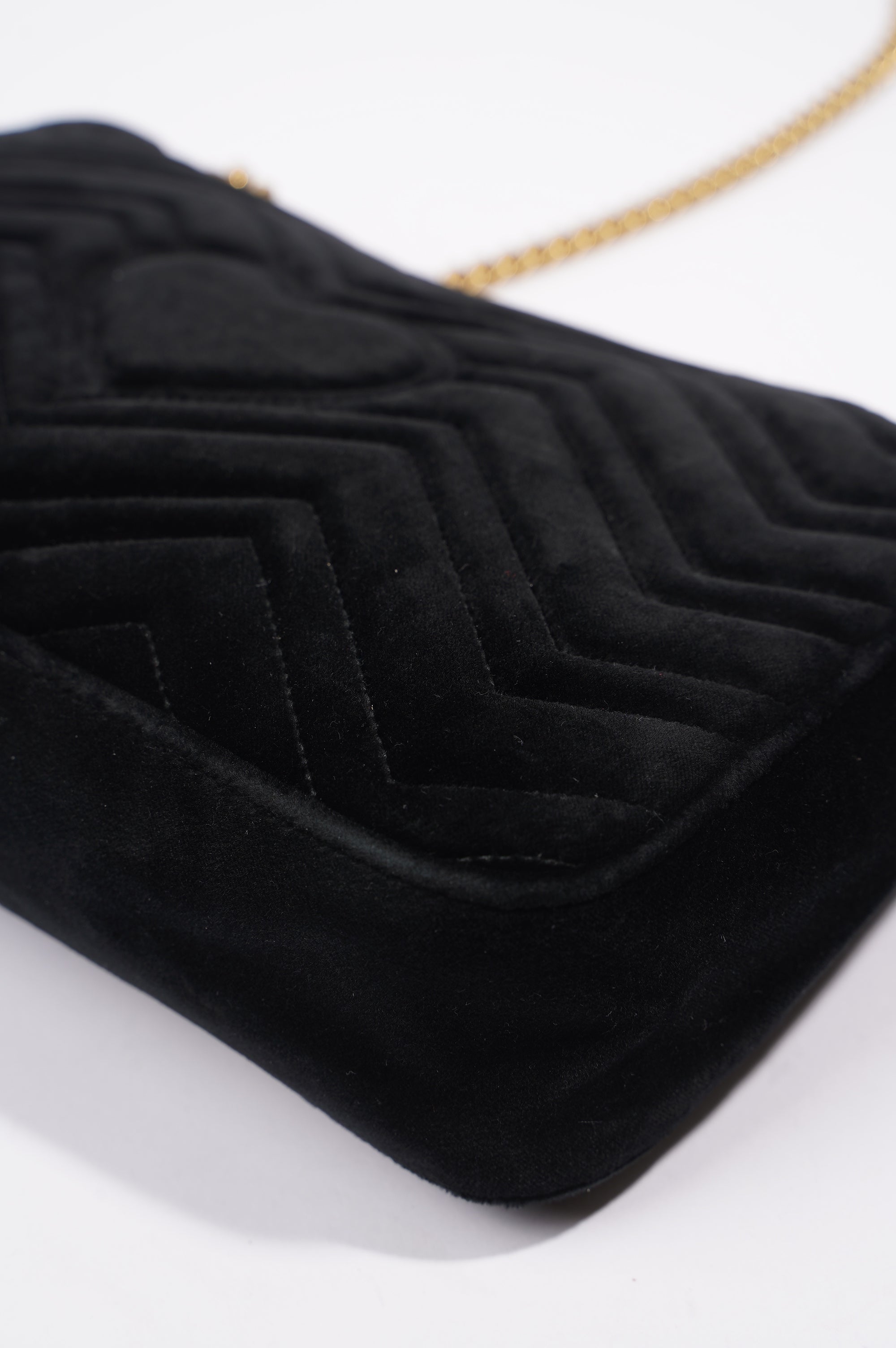 Gucci Womens Marmont Loved Flap Black Multi Medium