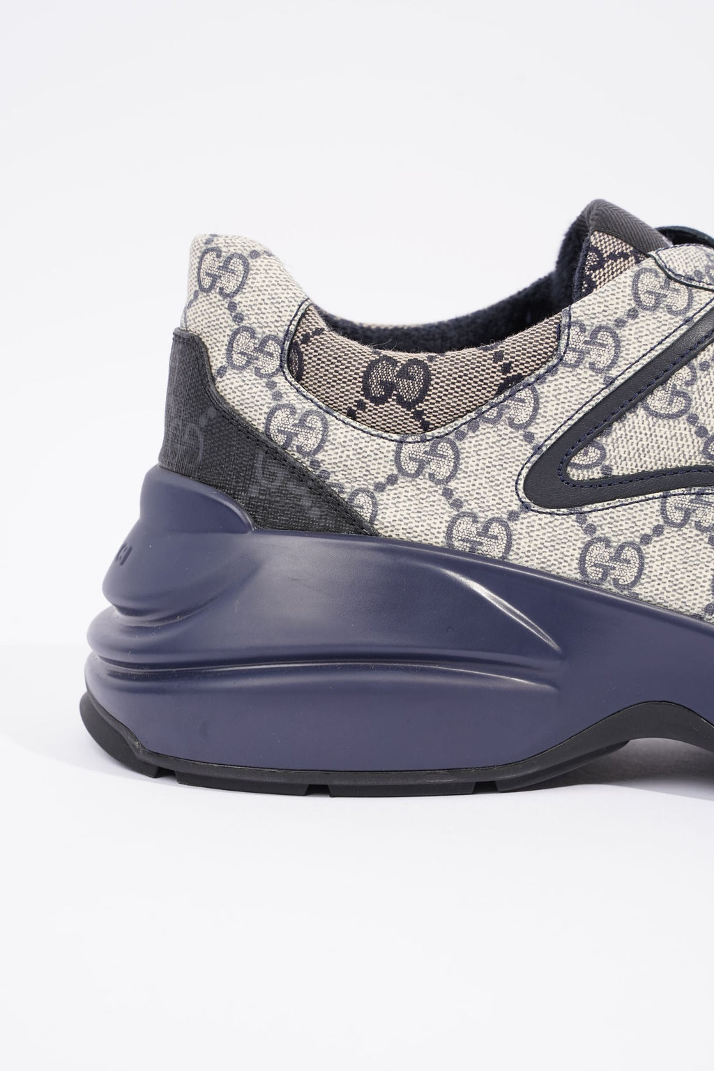 Gucci Mens Rhyton Supreme / Navy EU 43 / UK 9