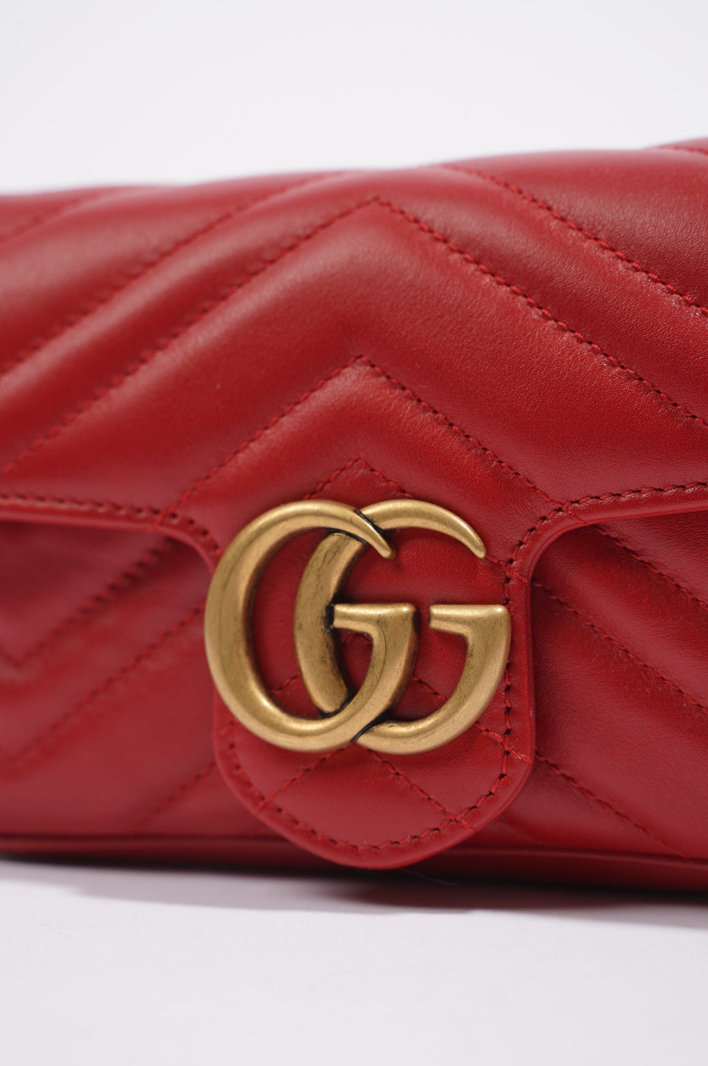 Gucci Womens Marmont Flap Red / Gold Super Mini