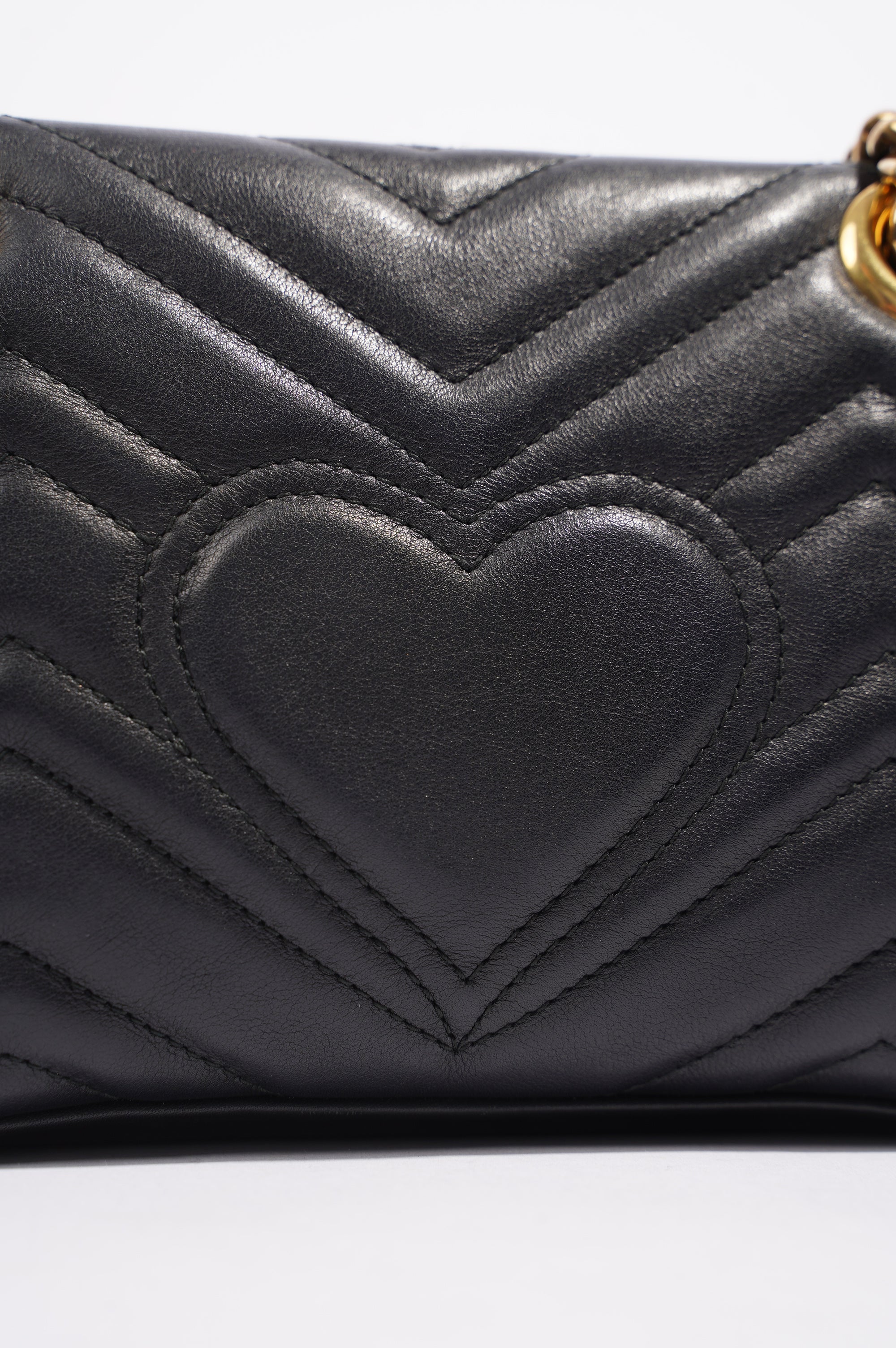 Gucci Womens GG Marmont Flap Bag Black Mini