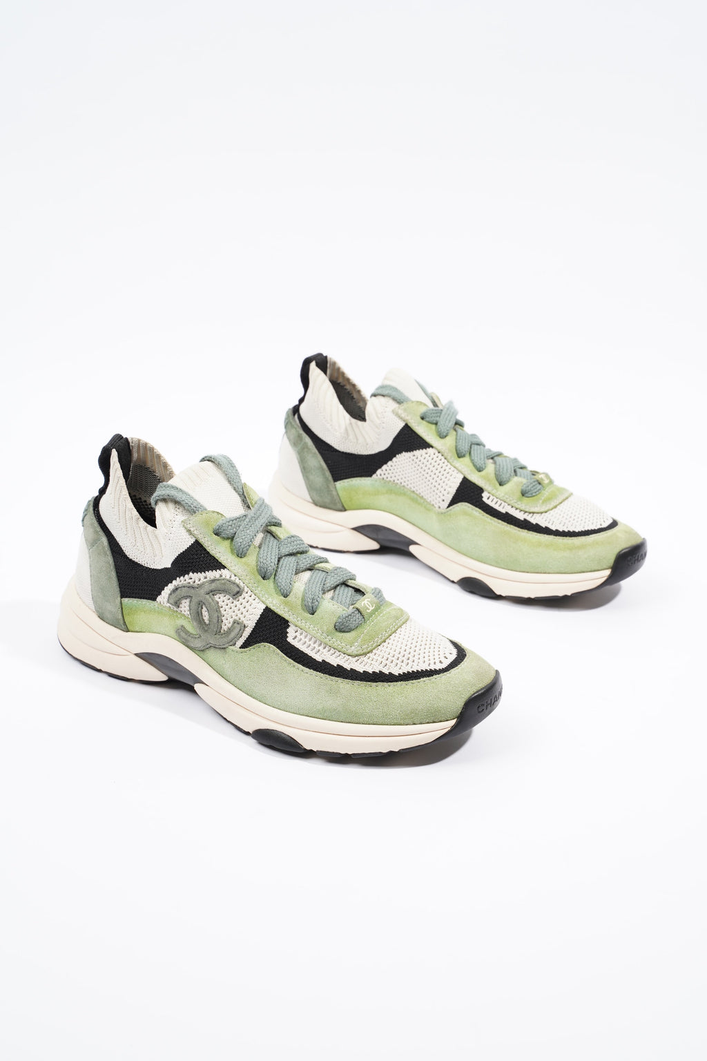 Chanel Womens CC Runner Green / Black / White EU 39.5 / UK 6.5