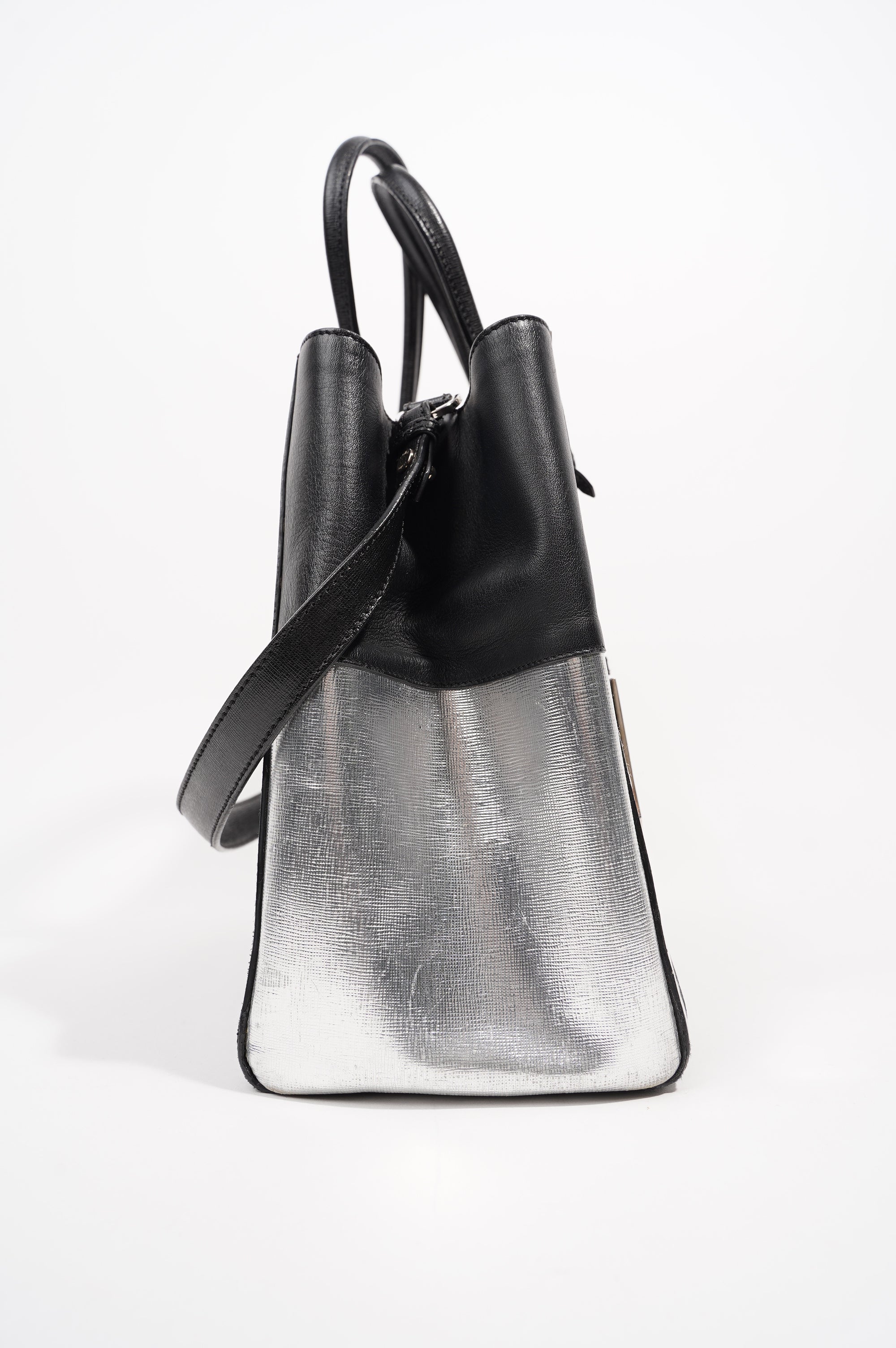 Fendi Womens 2 Jours Medium