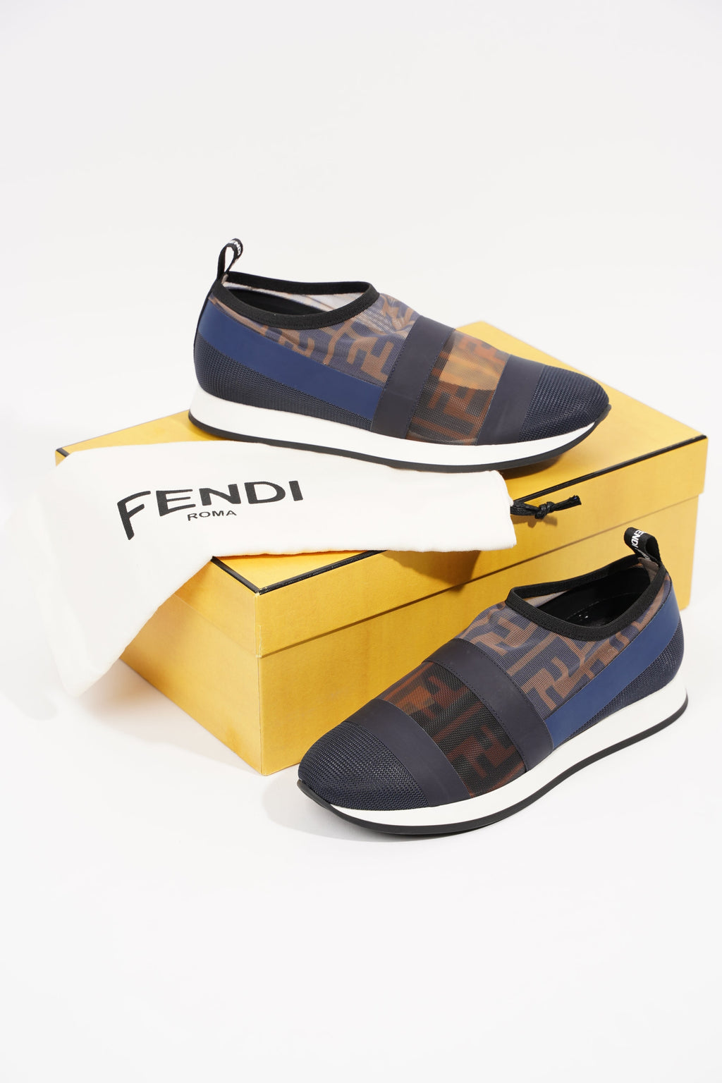 Fendi Womens Low Top Slip On EU 35 / UK 2