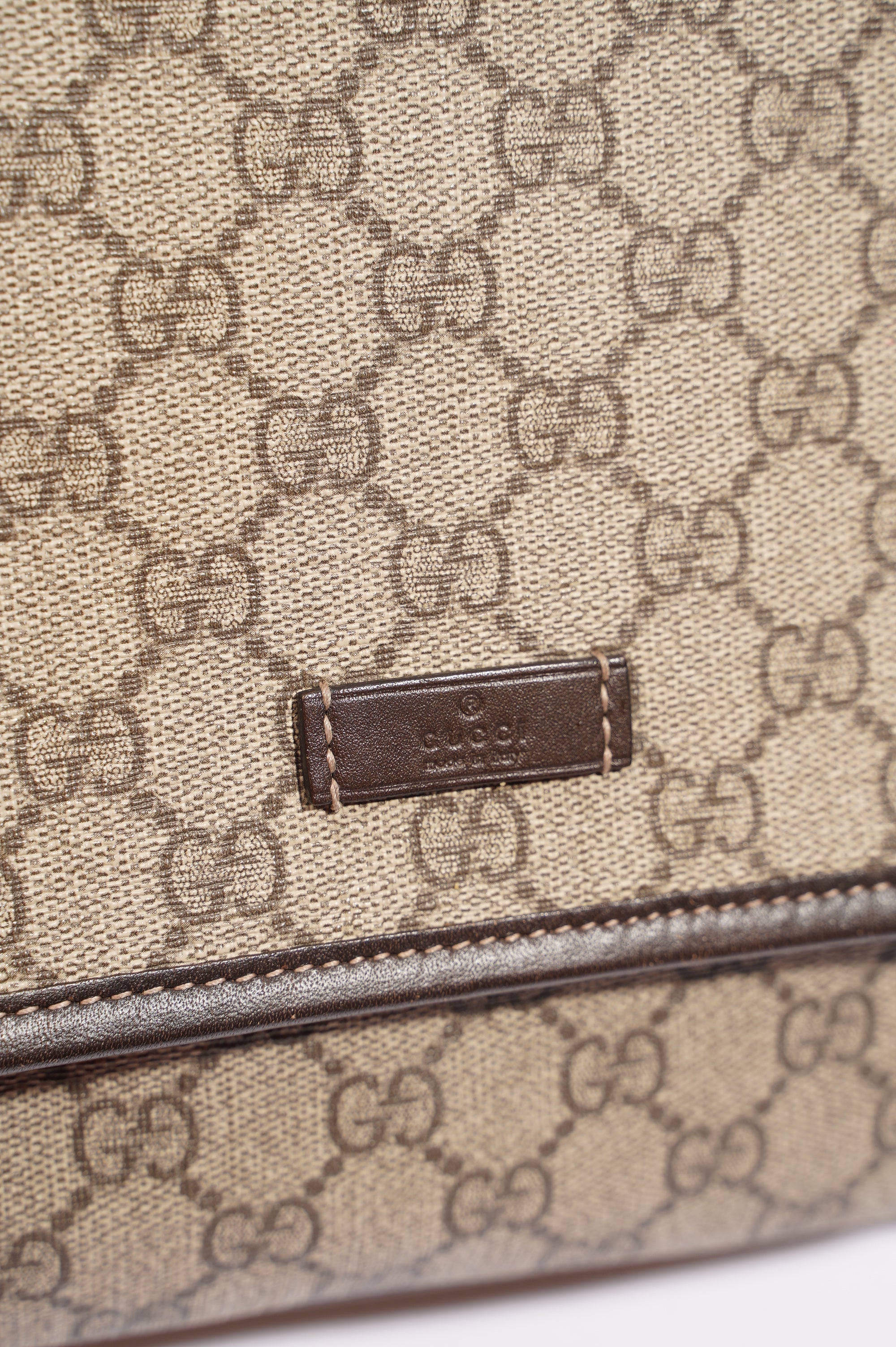 Gucci Womens Messenger Bag Supreme / Brown