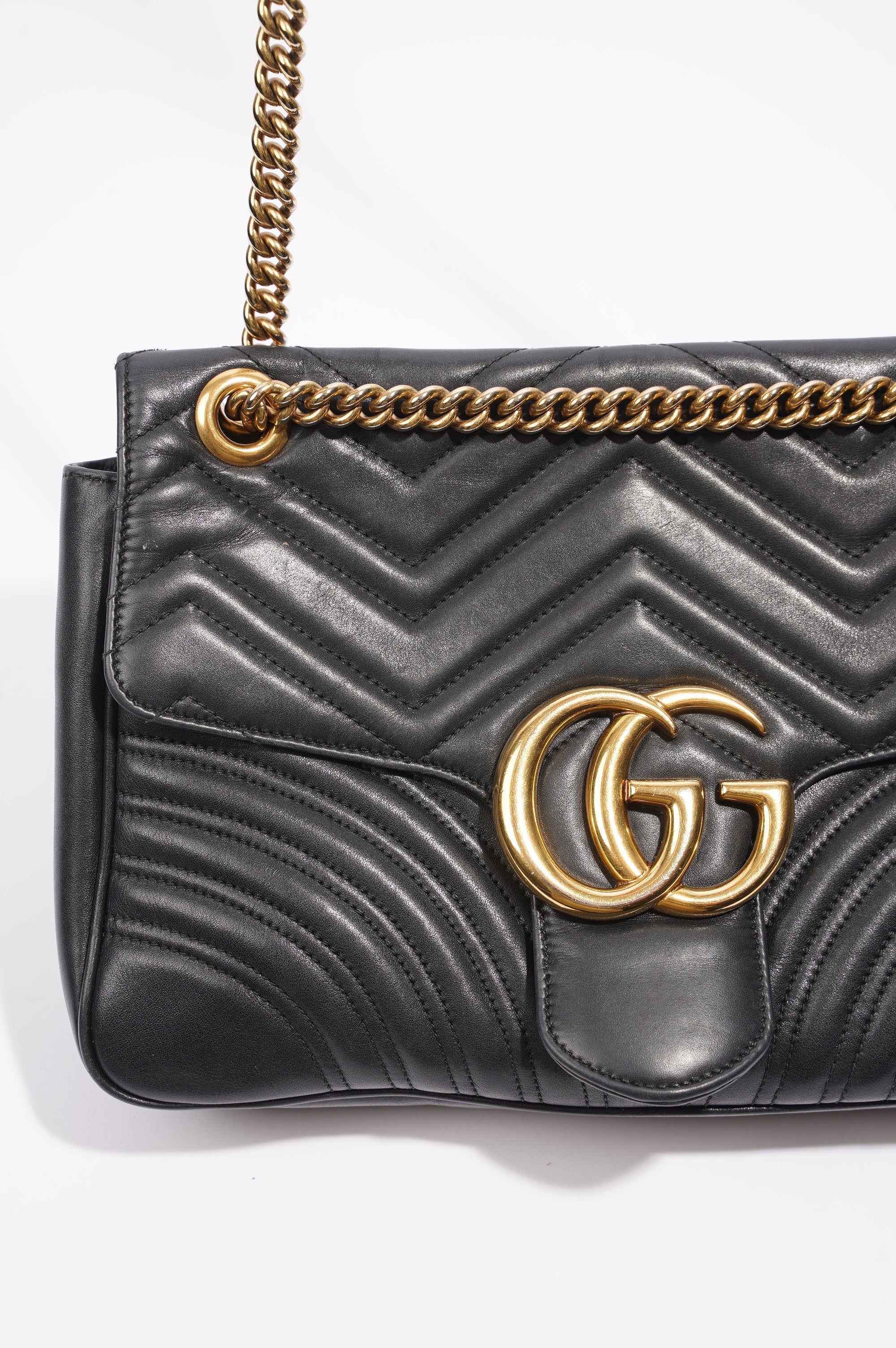 Gucci Womens Marmont Flap Bag Black Leather Medium