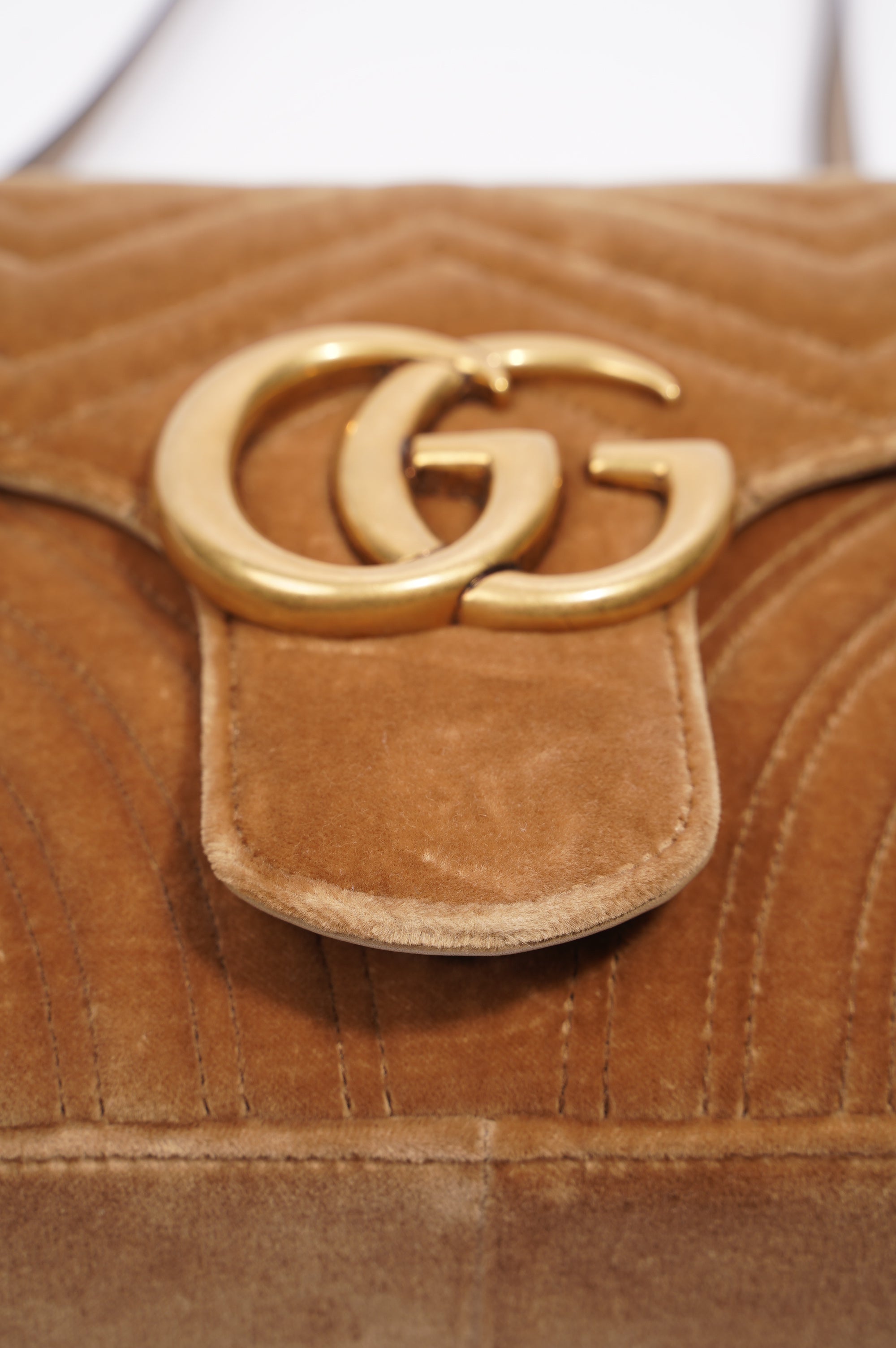 Gucci Womens Marmont Flap Brown Velvet Medium