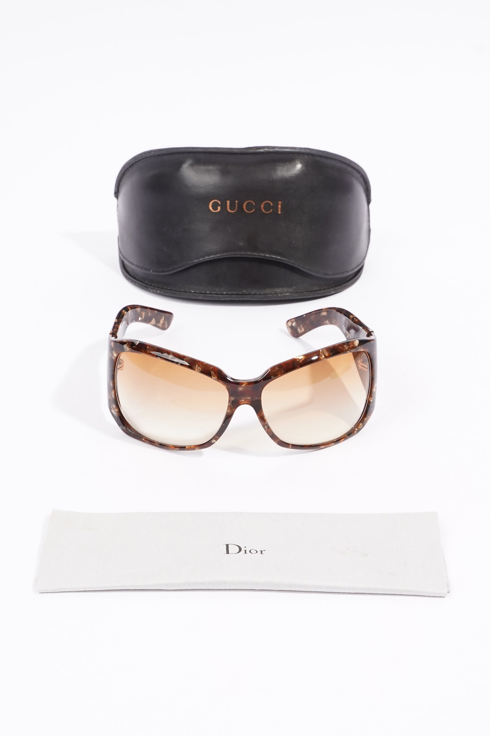 Gucci GG 2902 Sunglasses Tortoise Shell Acetate 105