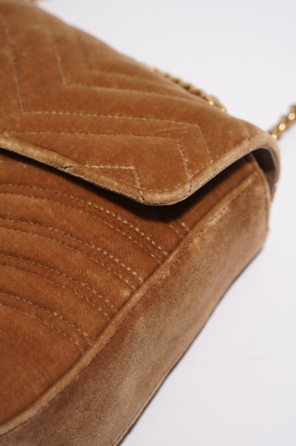 Gucci Womens Marmont Flap Brown Velvet Medium