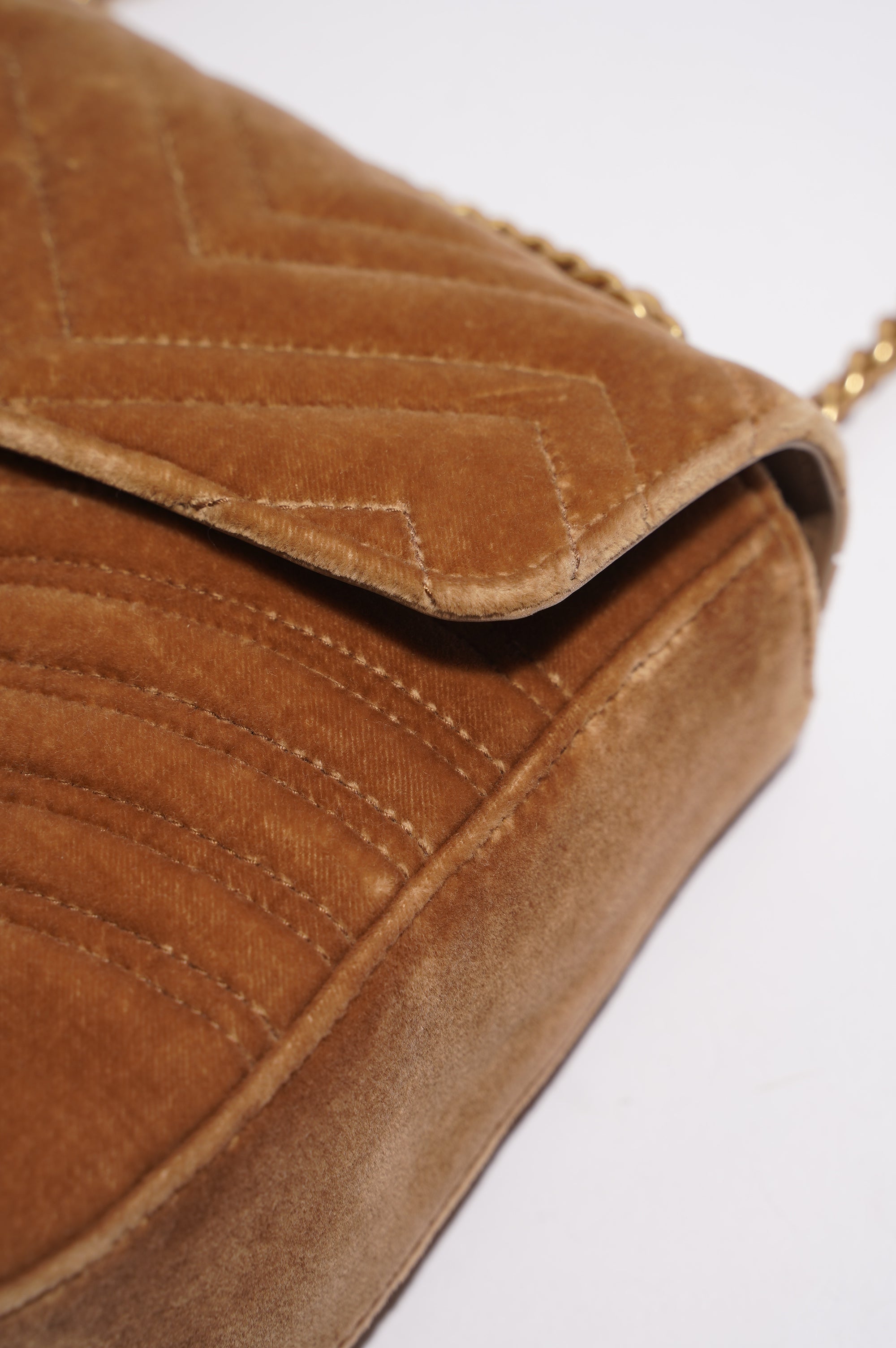 Gucci Womens Marmont Flap Brown Velvet Medium