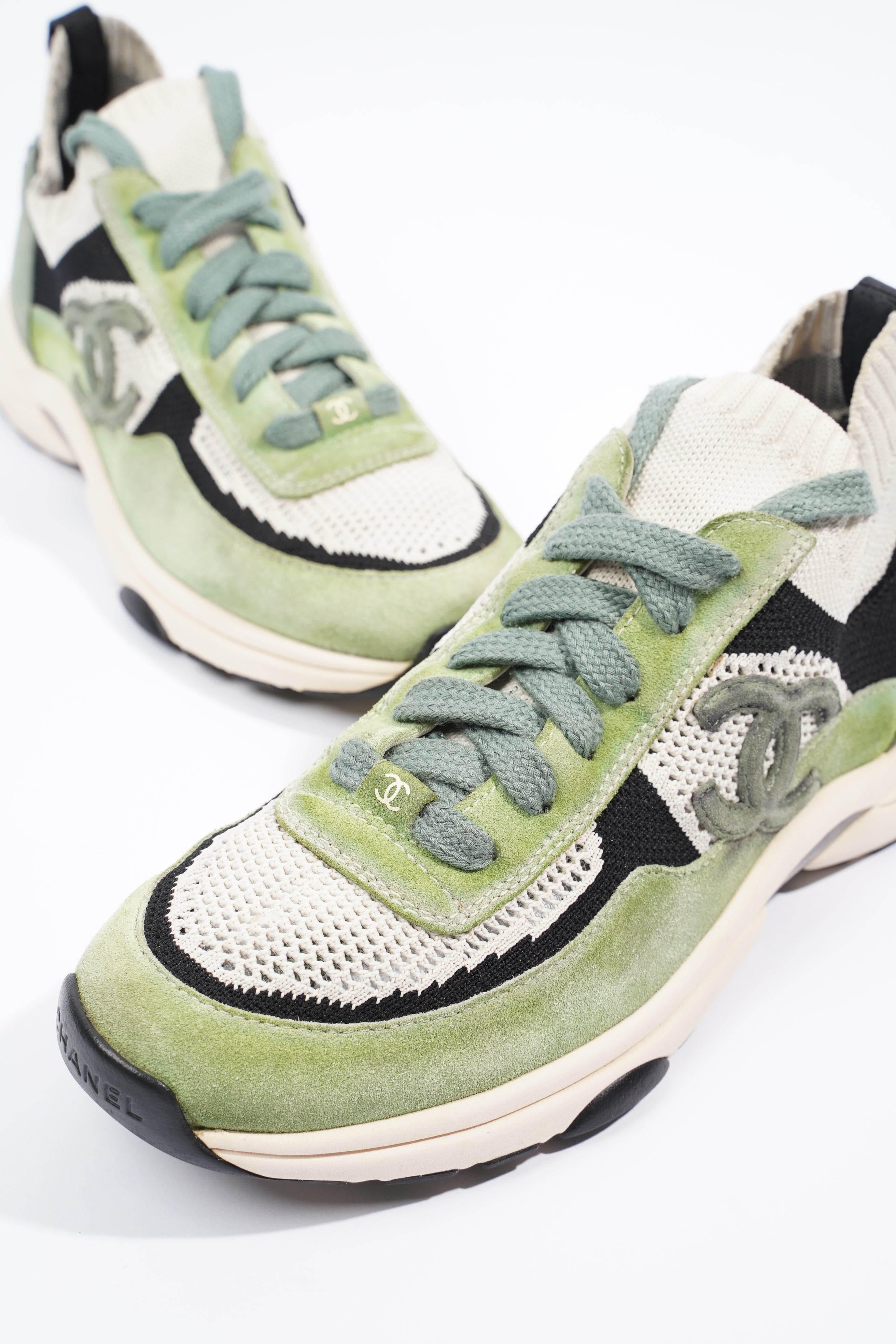 Chanel Womens CC Runner Green / Black / White EU 39.5 / UK 6.5