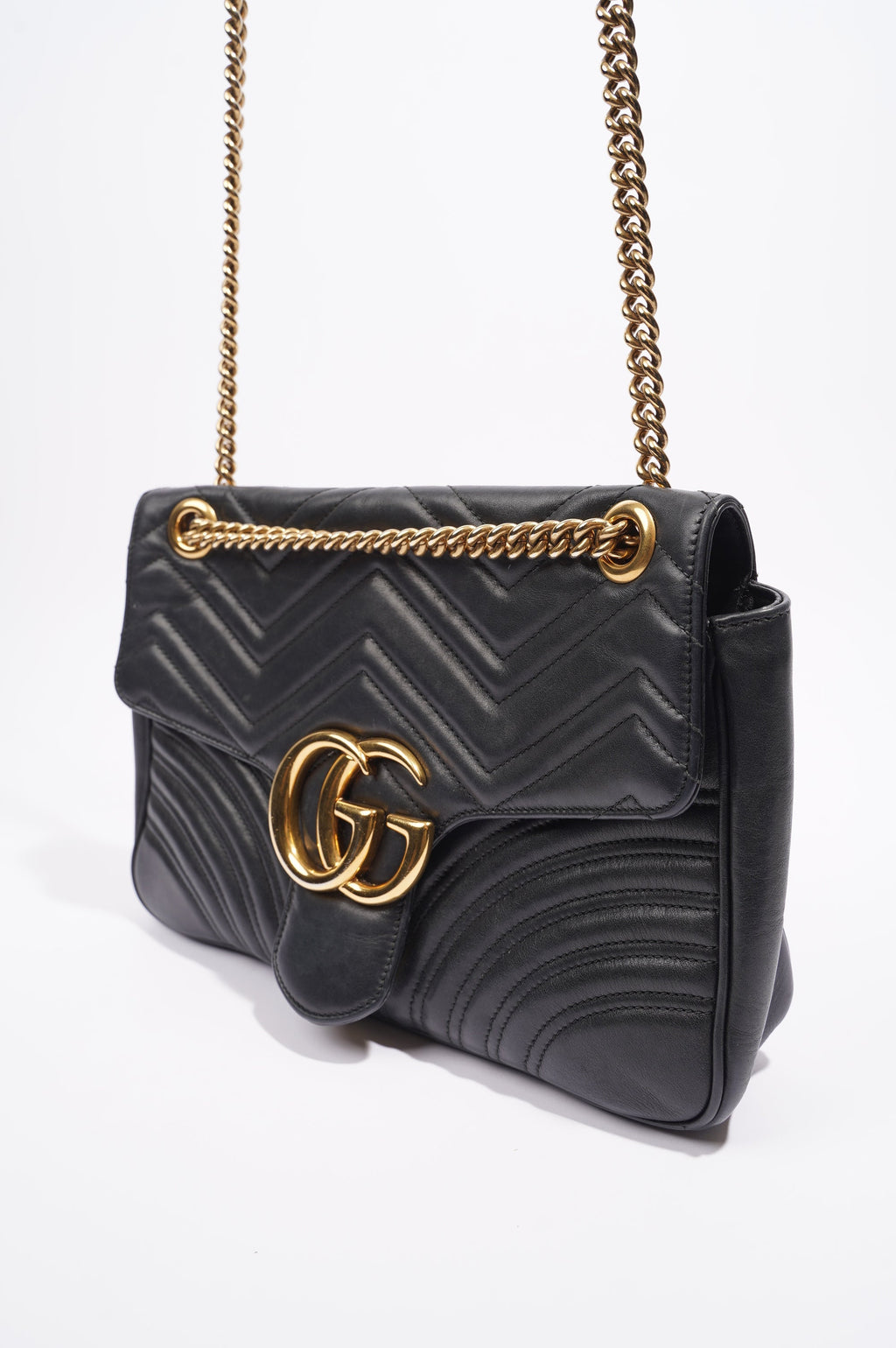 Gucci Womens Marmont Flap Bag Black Leather Medium