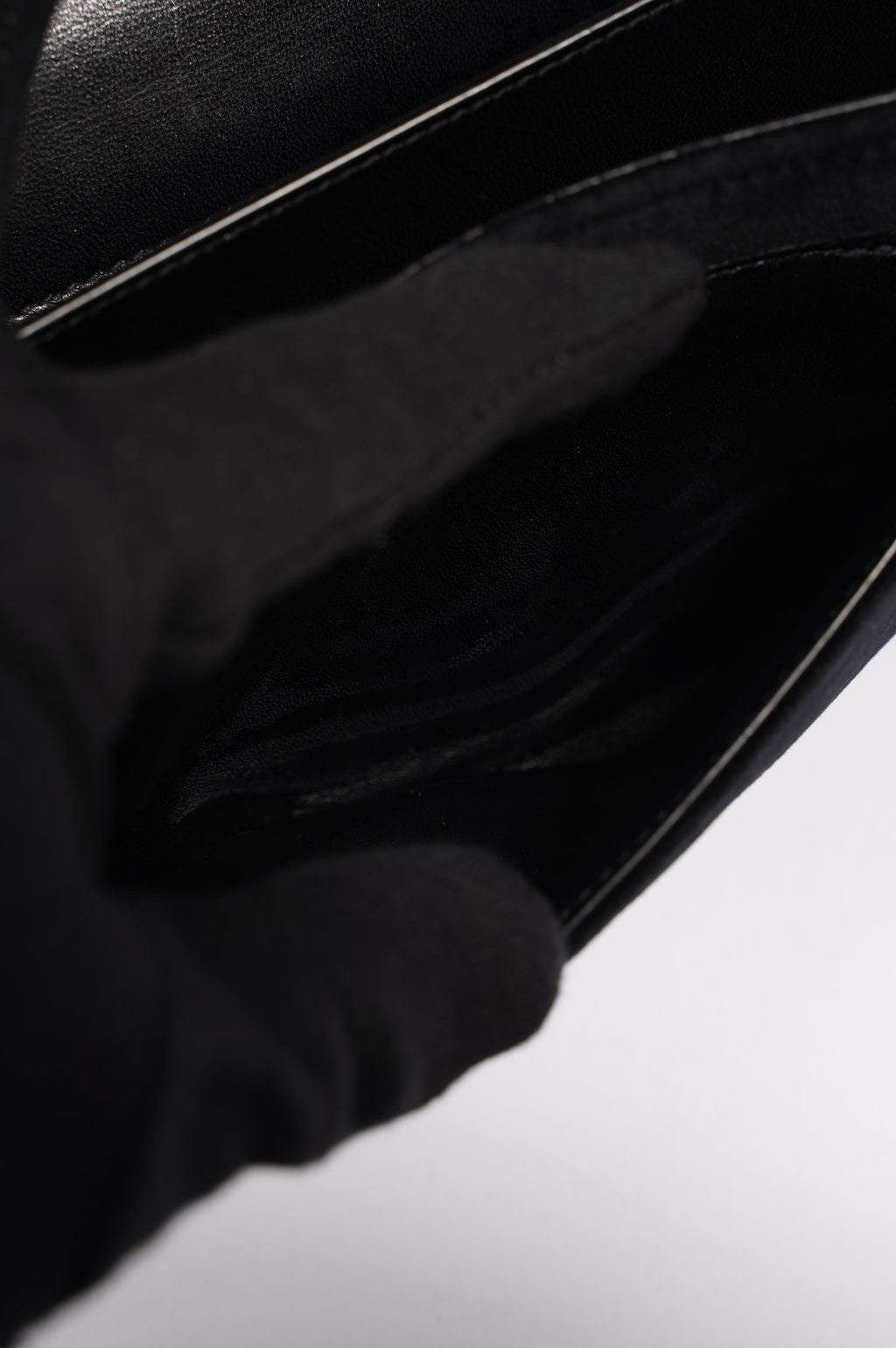 Saint Laurent Womens Sunset Black Velvet Small