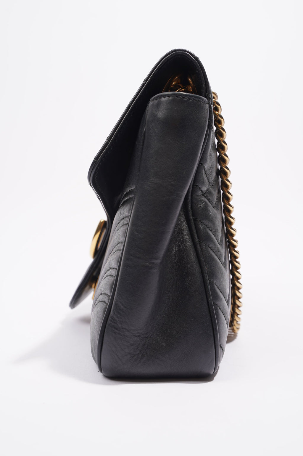 Gucci Womens Marmont Flap Bag Black Leather Medium
