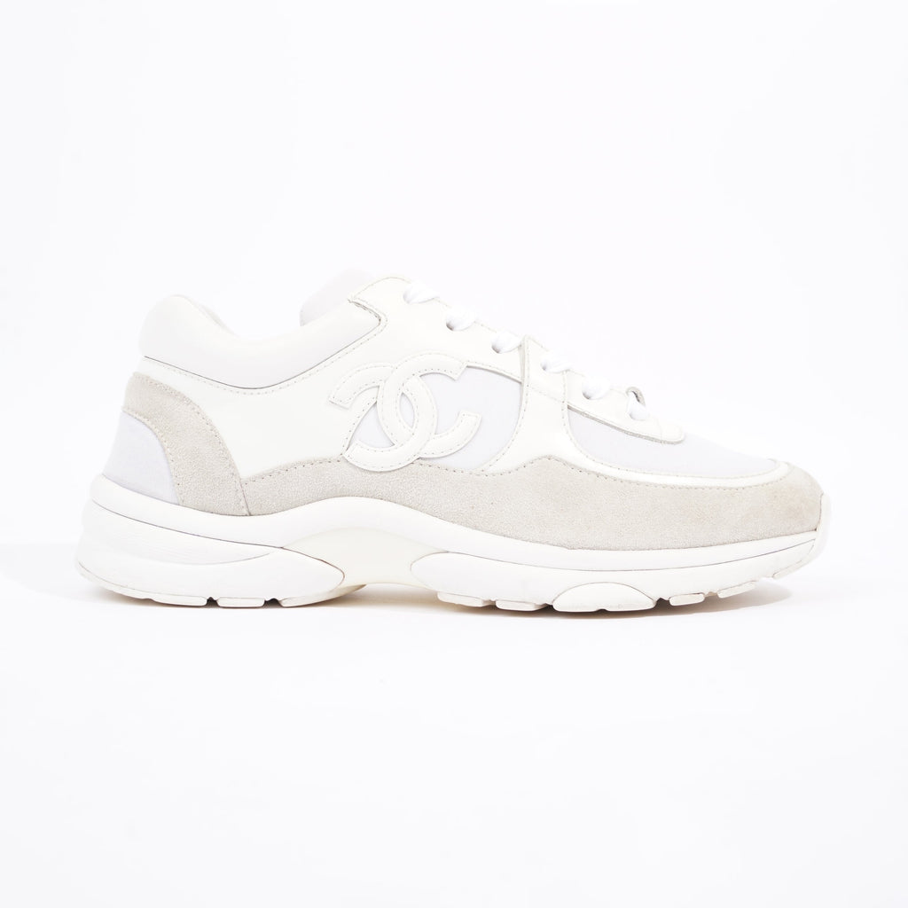 Chanel Womens CC Logo Sneaker White EU 39 / UK 6