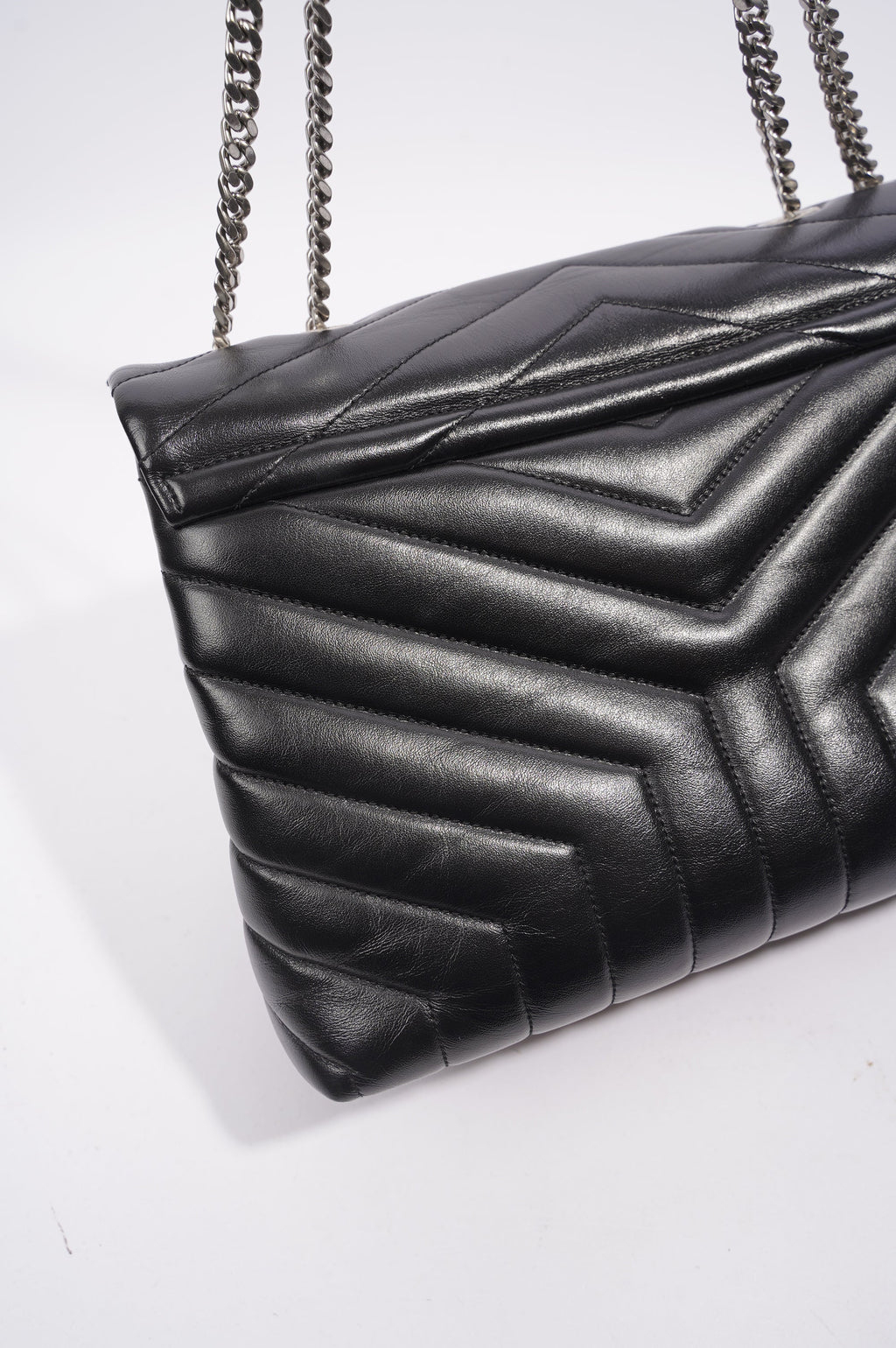 Saint Laurent Womens Lou Lou Bag Black Leather Medium