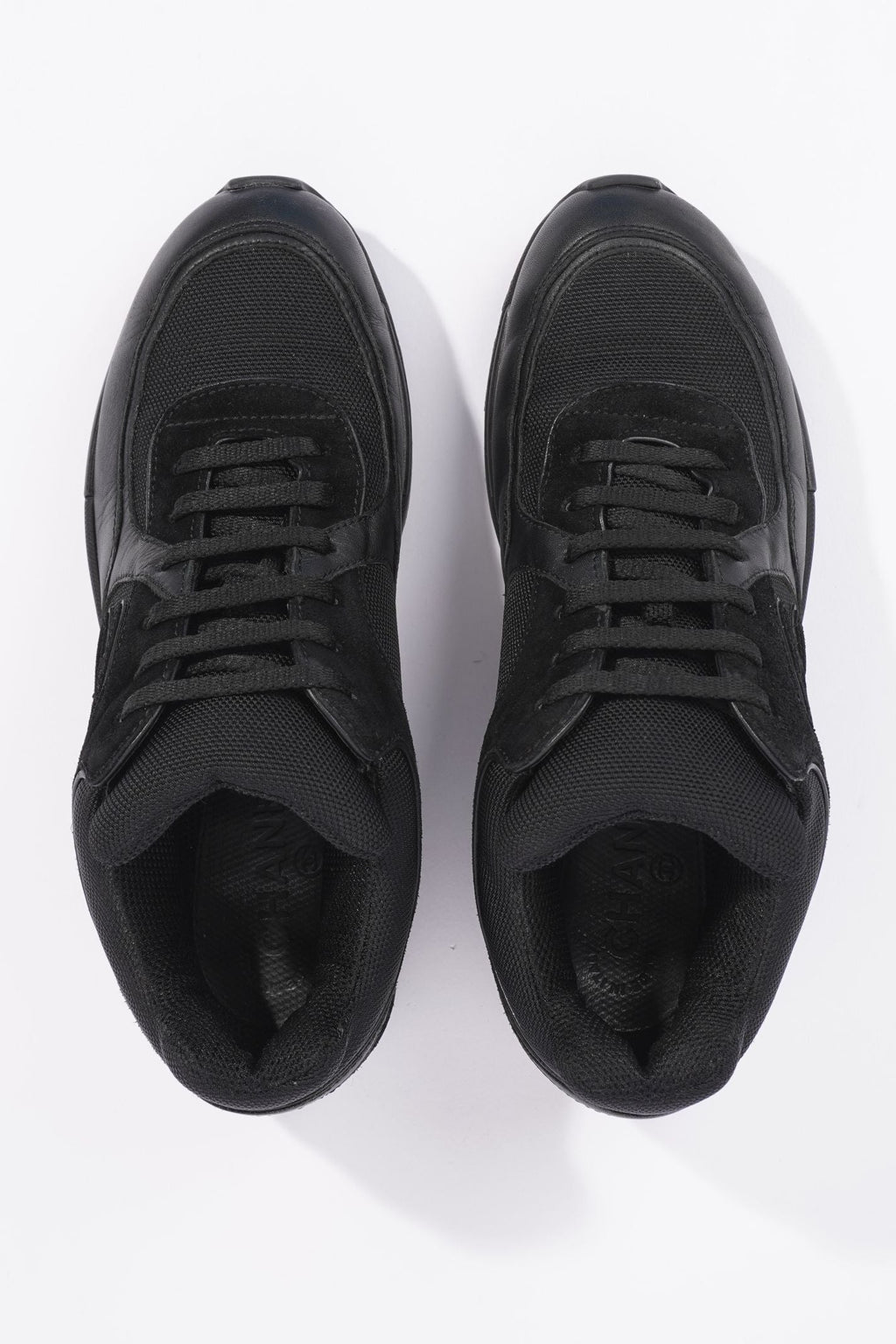 Chanel Womens CC Runner Black EU 38.5 / UK 5.5
