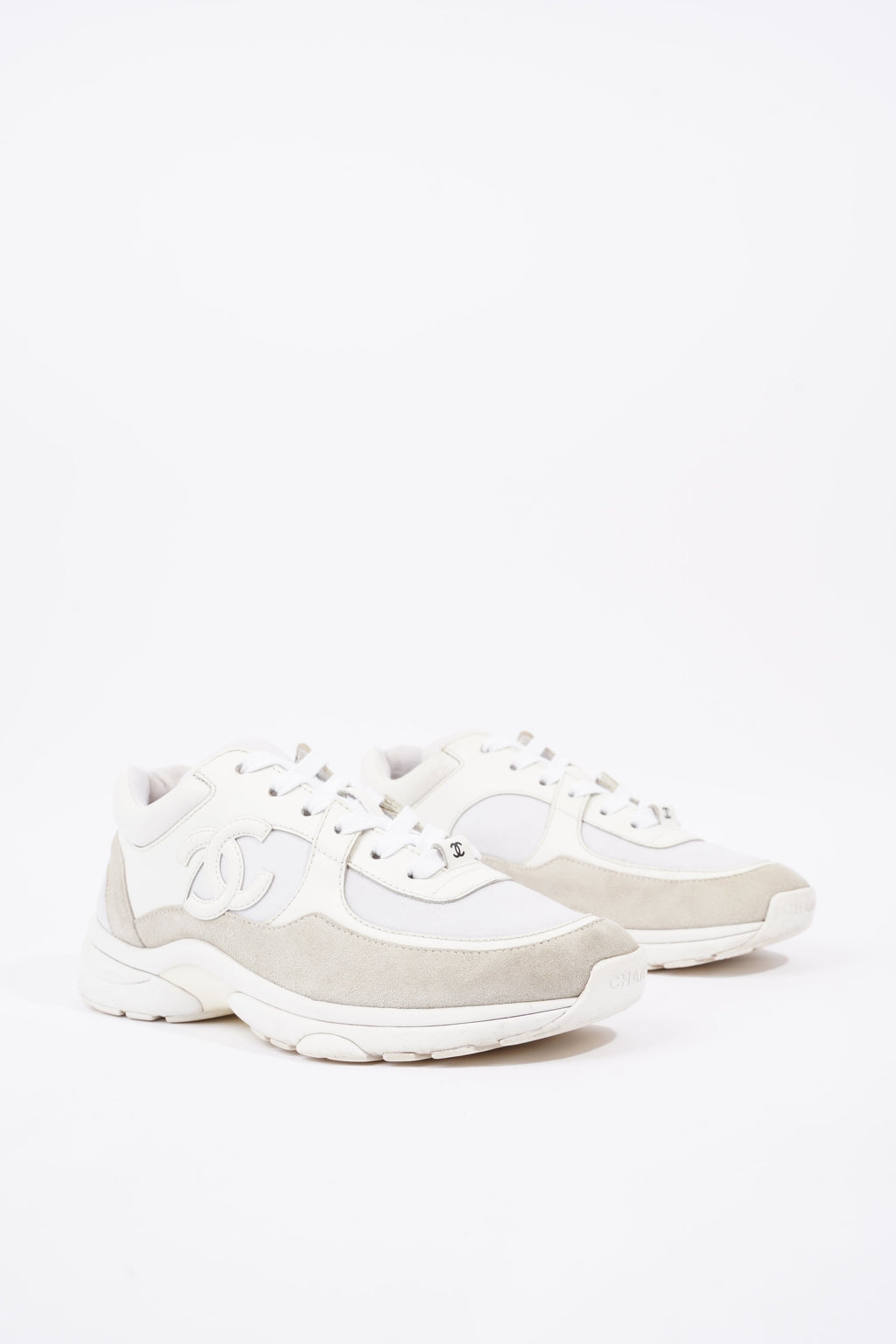 Chanel Womens CC Logo Sneaker White EU 39 / UK 6