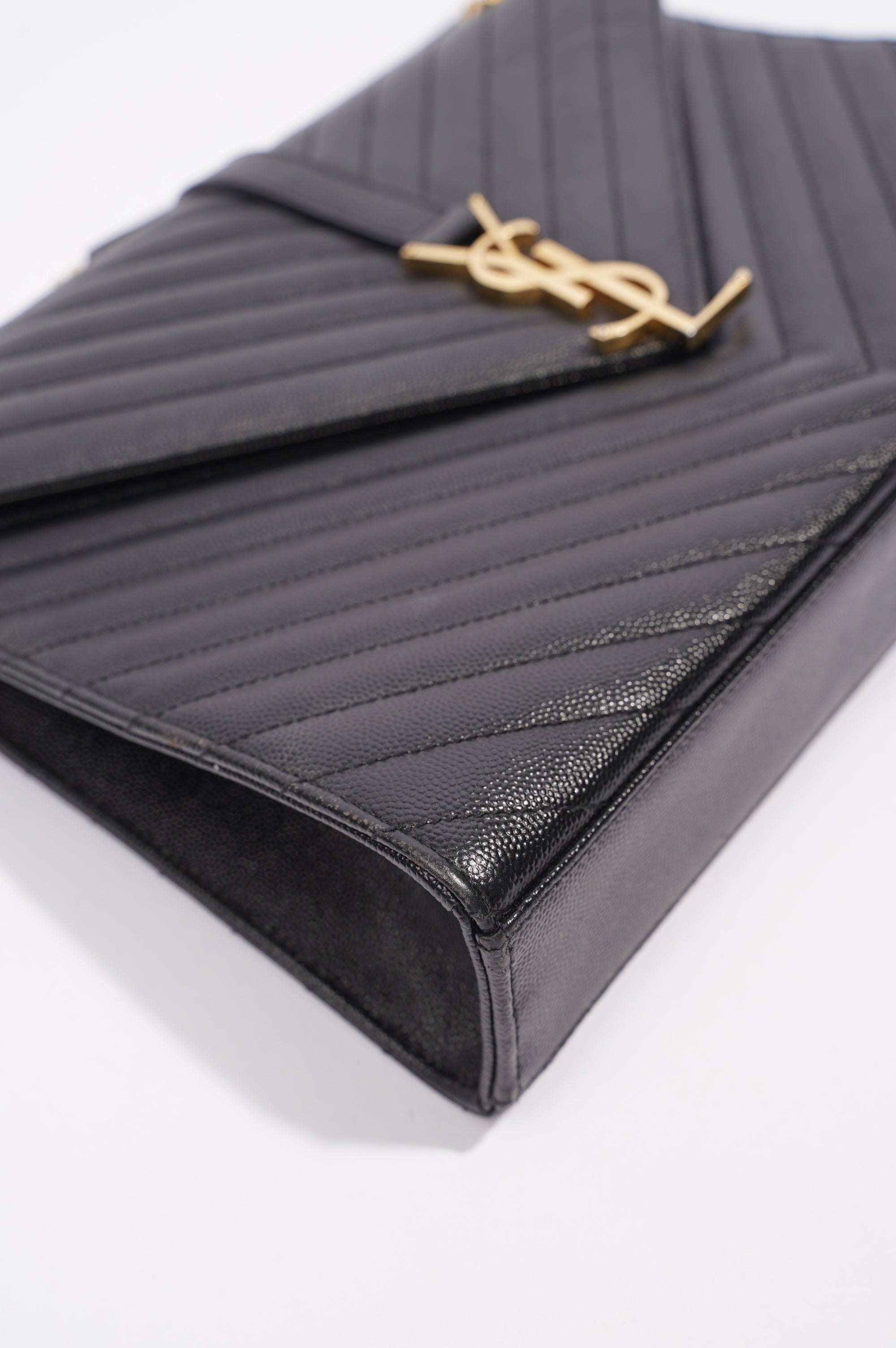 SAINT LAURENT WOMENS ENVELOPE BAG BLACK LEATHER LARGE