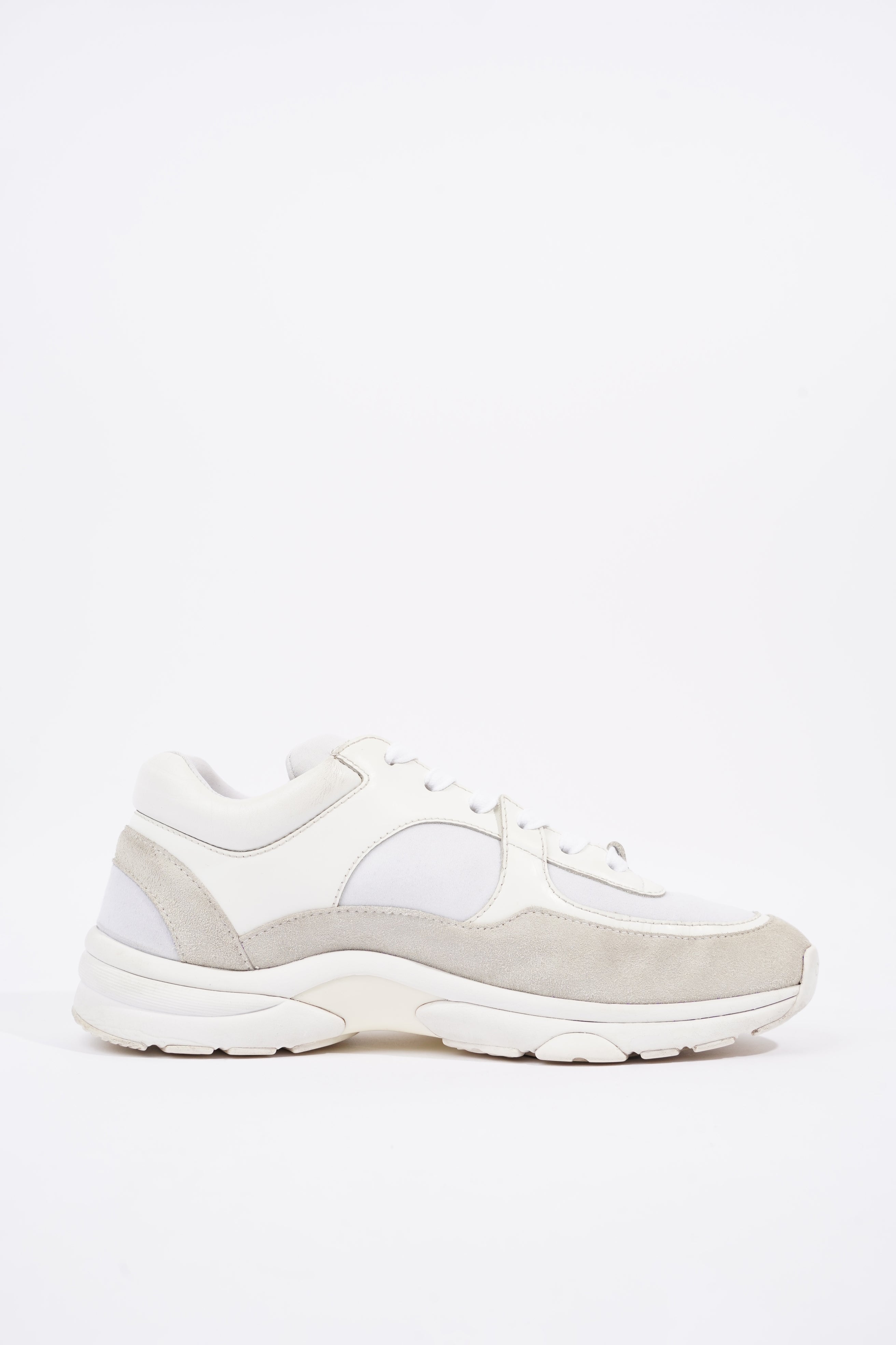 Chanel Womens CC Logo Sneaker White EU 39 / UK 6