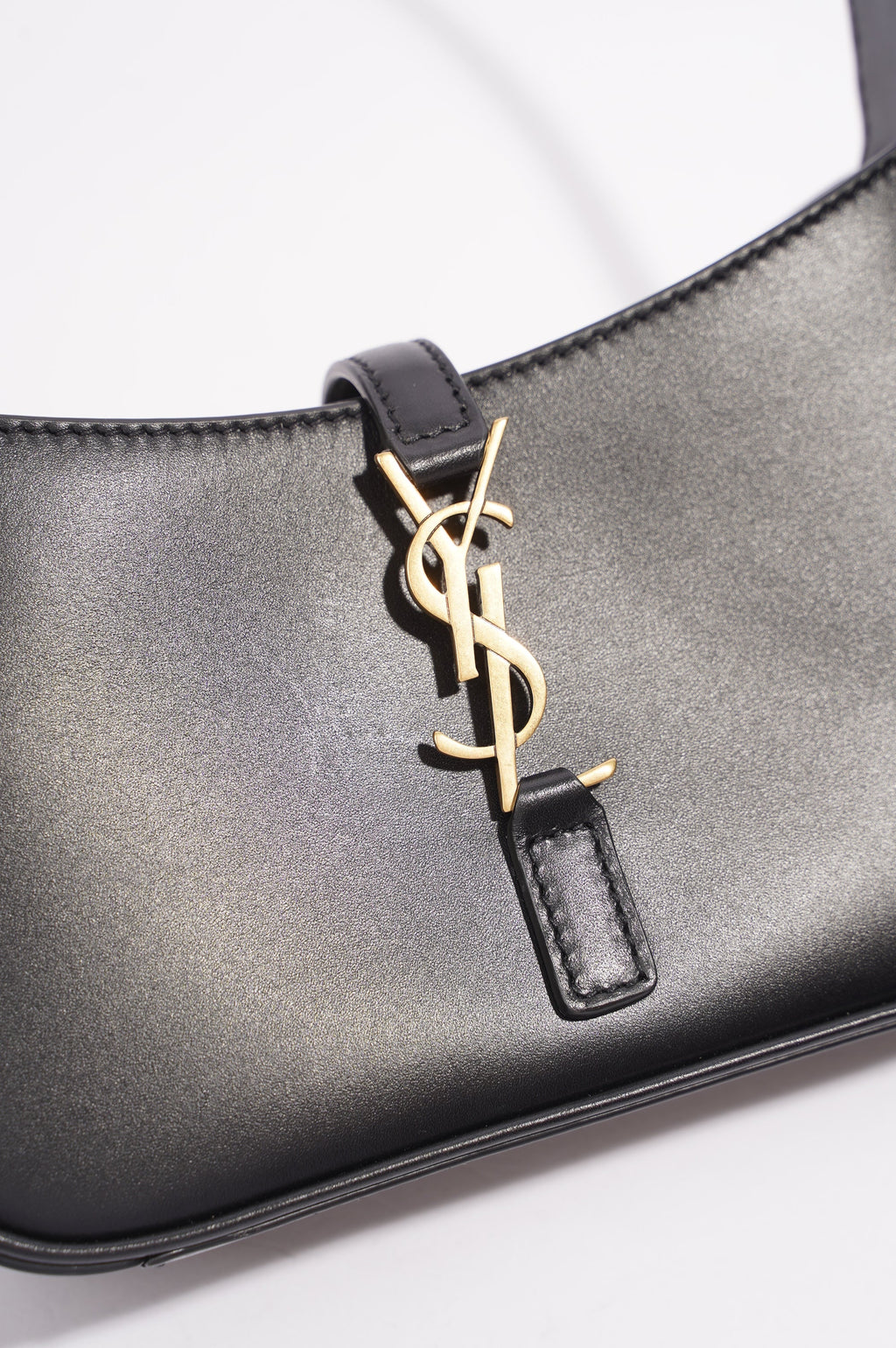 Saint Laurent Womens Le 5 a 7 Hobo Bag Black Leather Mini