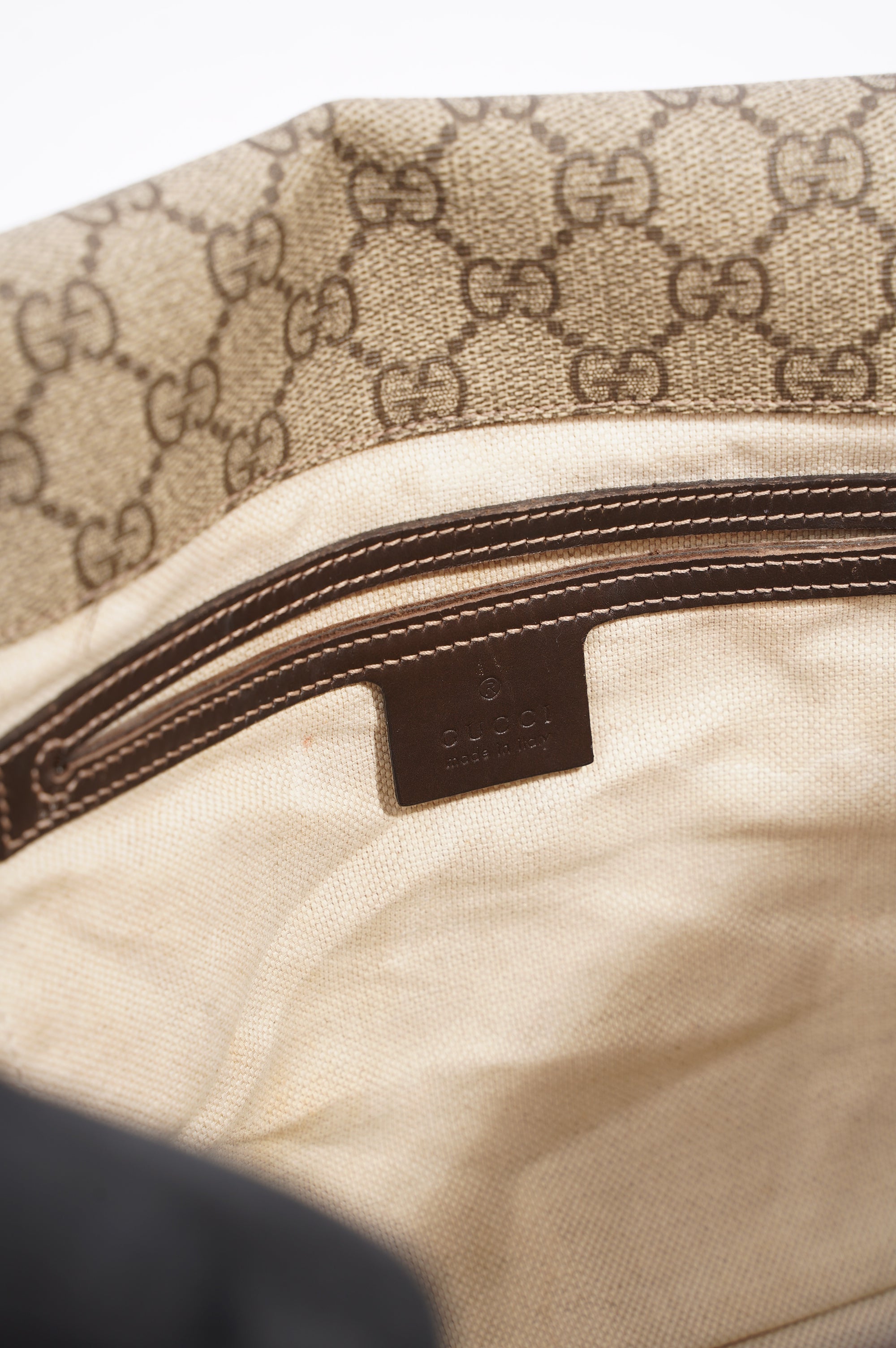 Gucci Womens Messenger Bag Supreme / Brown