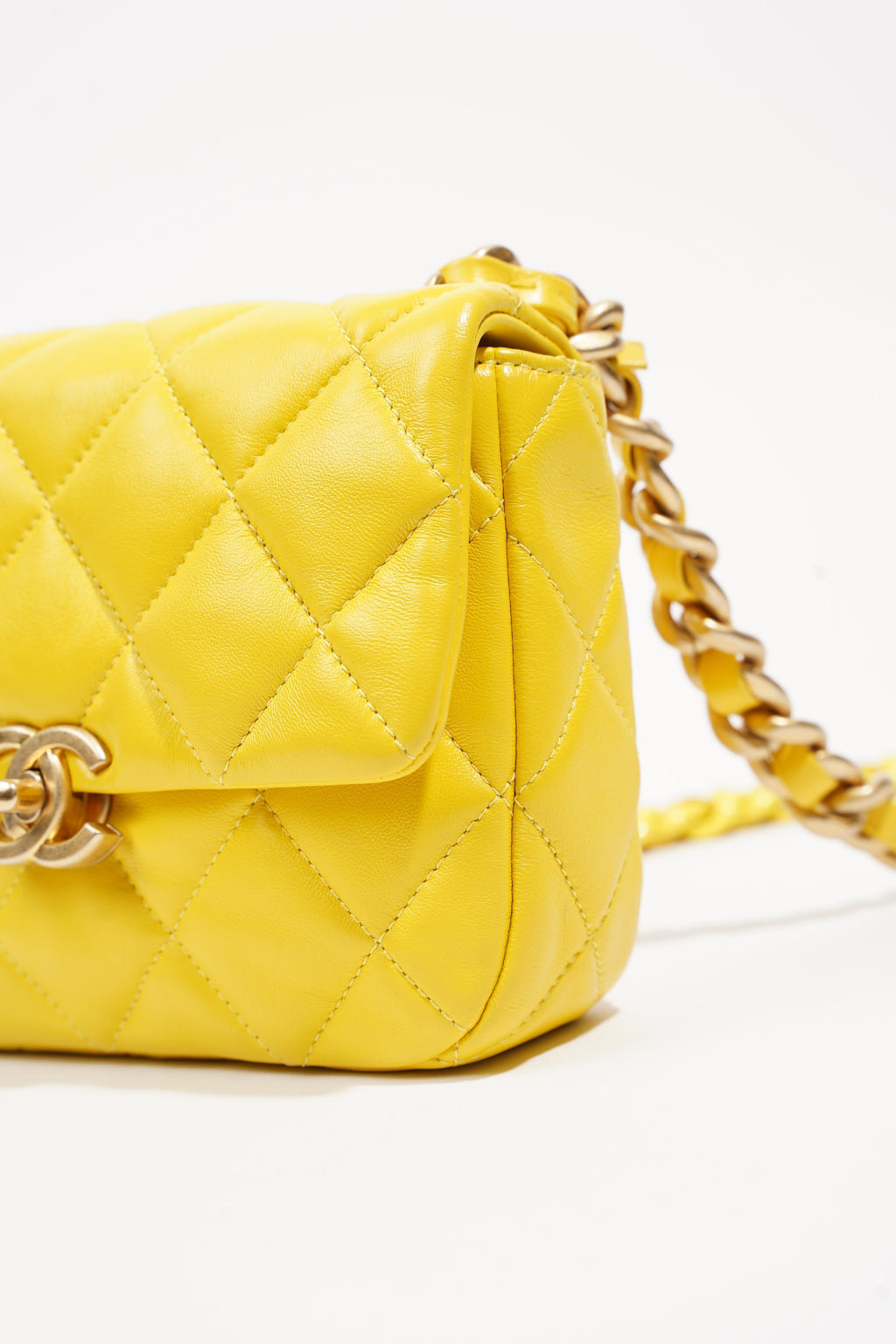Chanel Womens Candy Chain CC Quilted Lambskin Flap Bag Mini