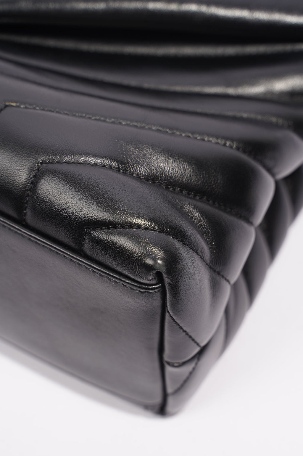 Saint Laurent Womens Lou Lou Bag Black Leather Medium