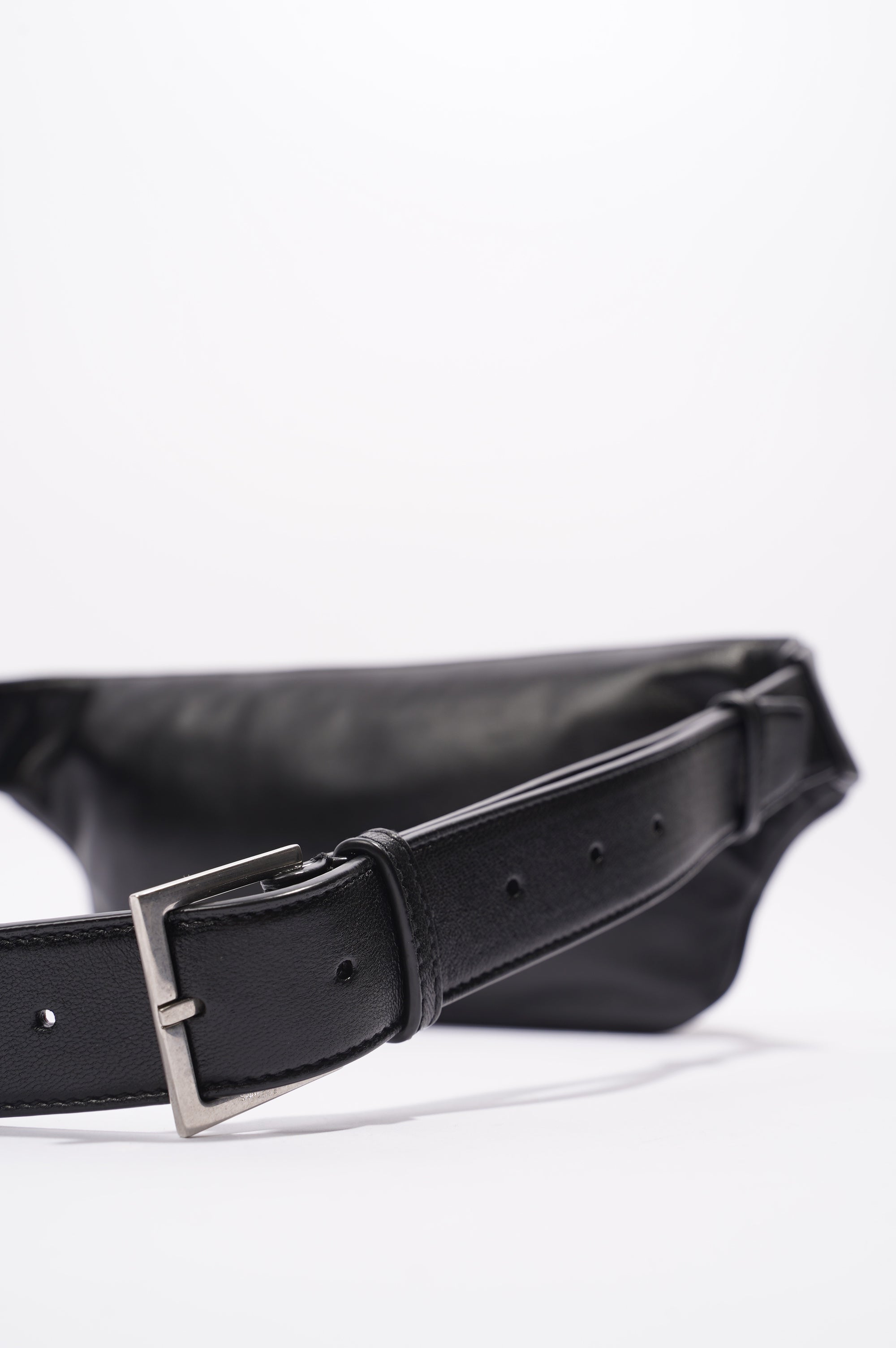 Saint Laurent Womens Belt Bag Black Leather