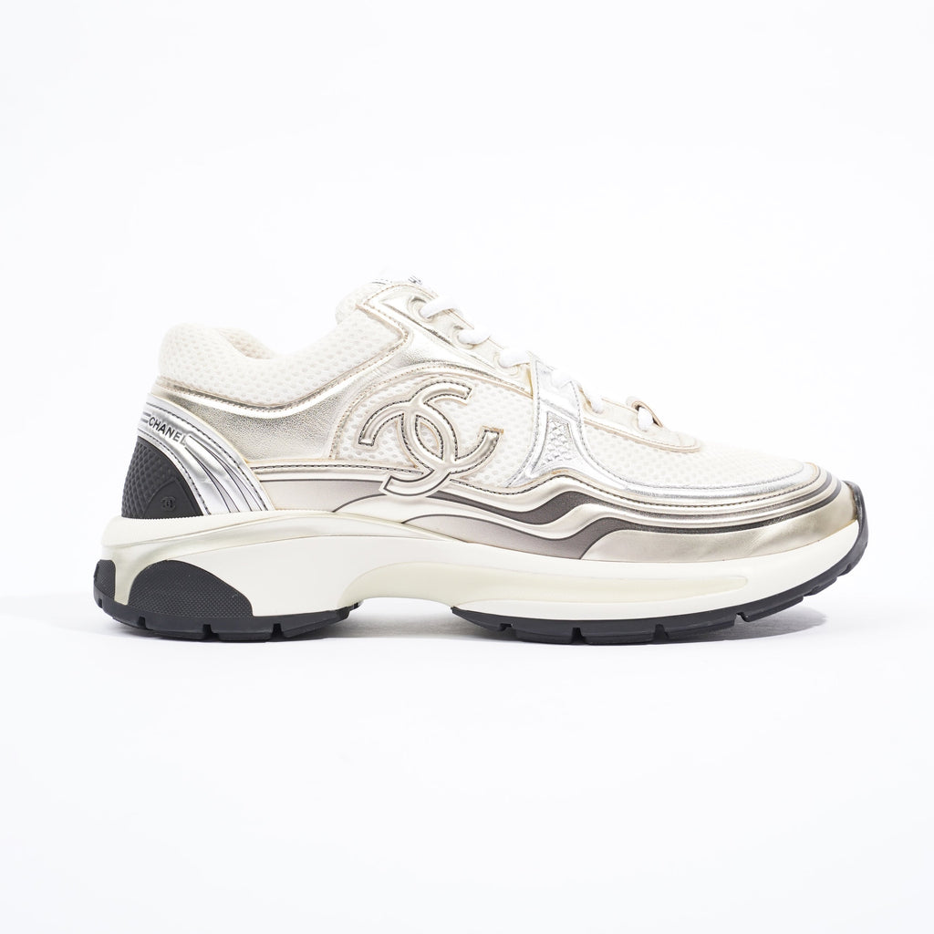 Chanel Womens CC Logo White / Gold EU 39.5 / UK 6.5