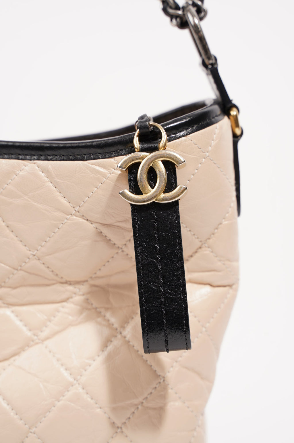 Chanel Womens Gabrielle Bag Large