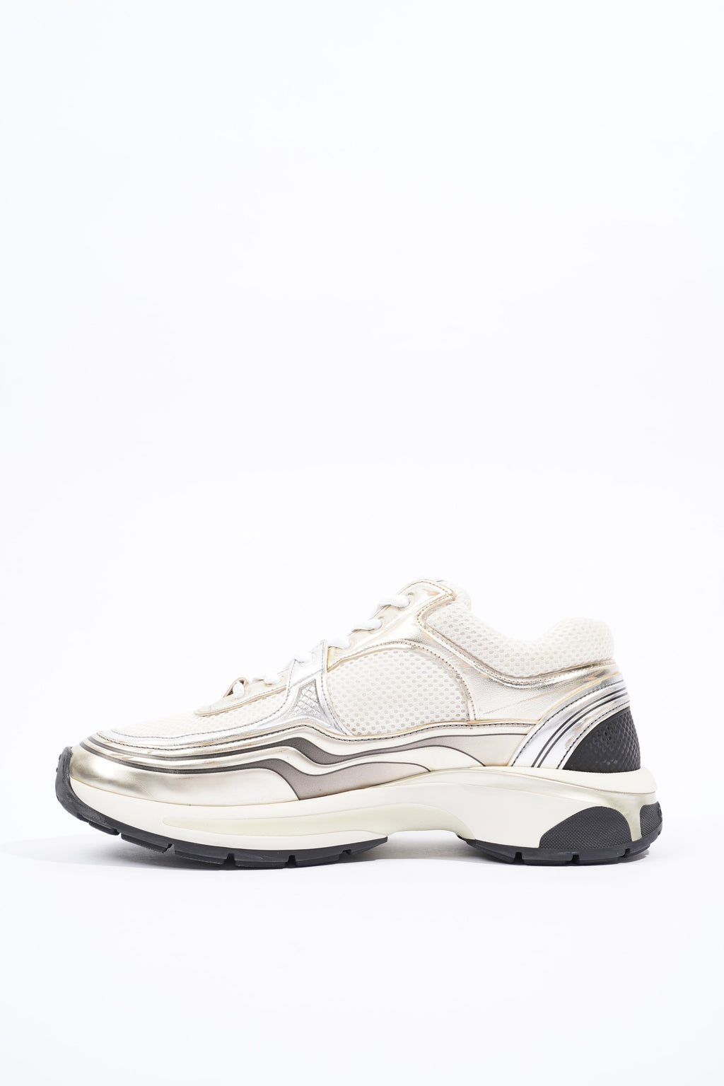 Chanel Womens CC Logo White / Gold EU 39.5 / UK 6.5