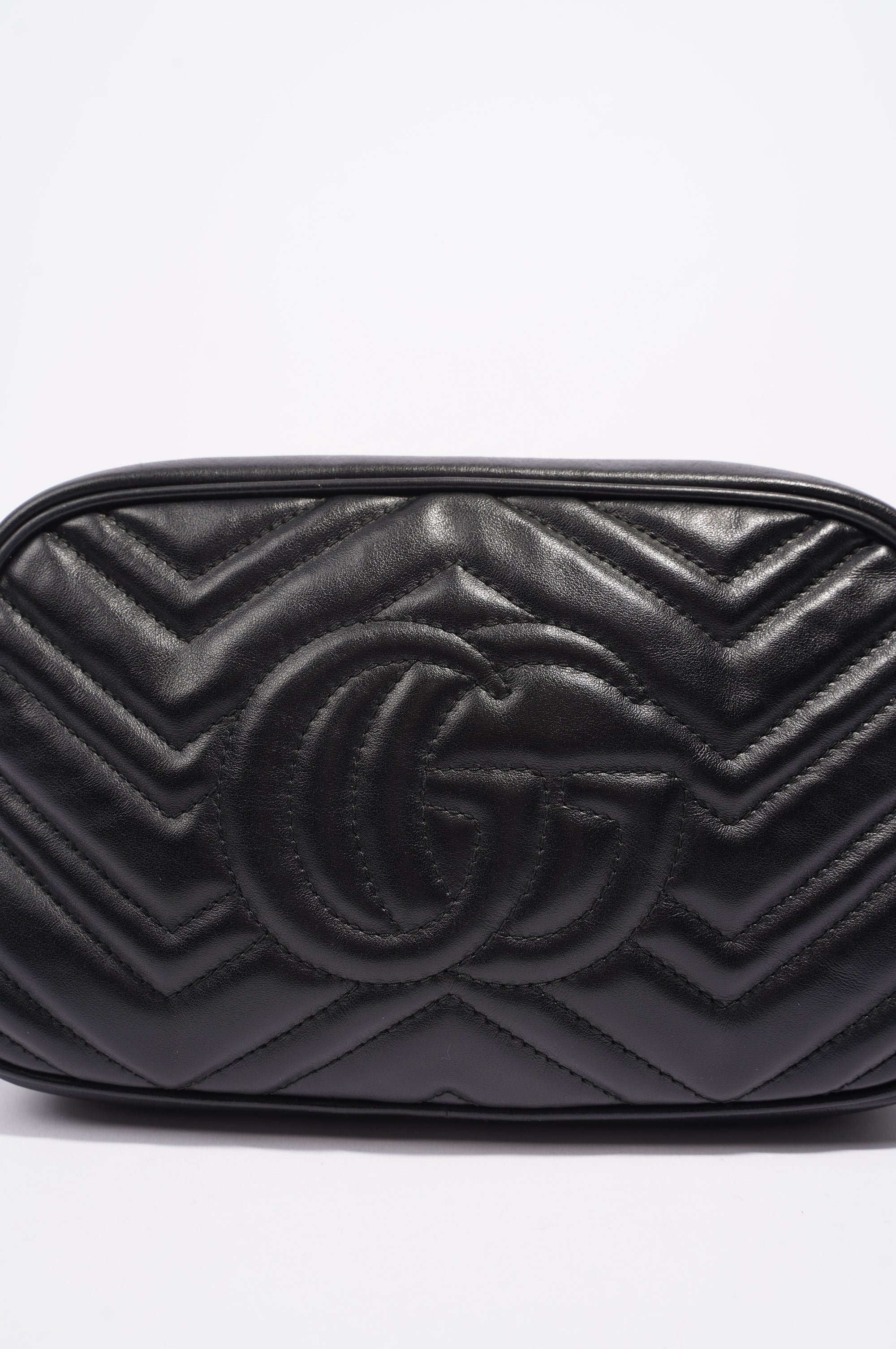 Gucci Womens GG Marmont Bag Black Leather Small