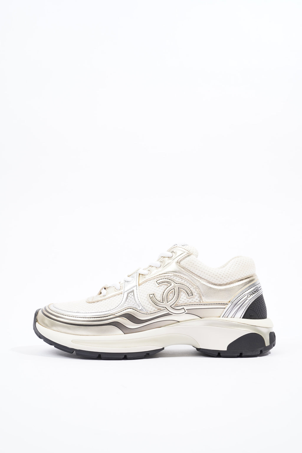 Chanel Womens CC Logo White / Gold EU 39.5 / UK 6.5