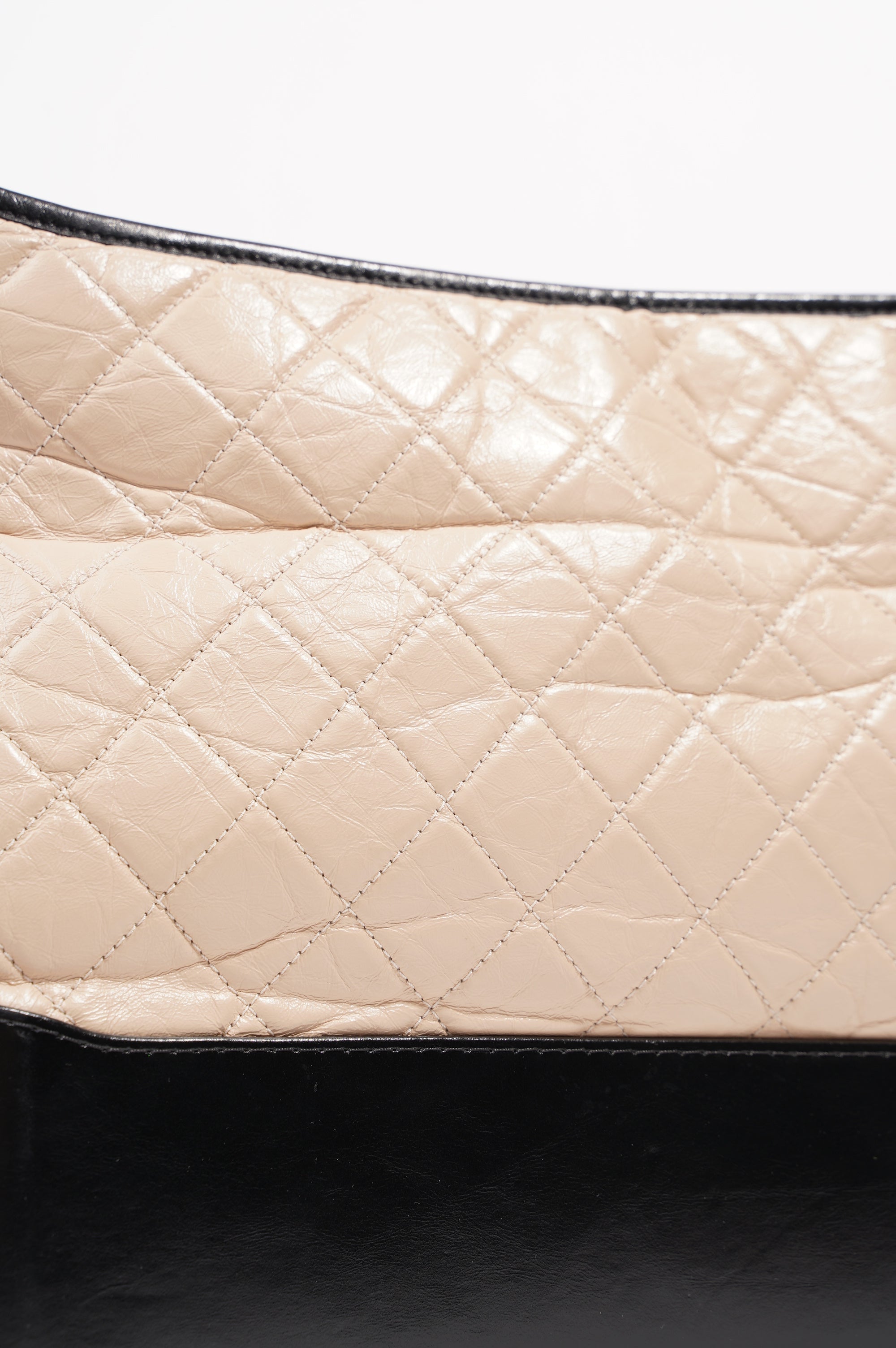 Chanel Womens Gabrielle Bag Large