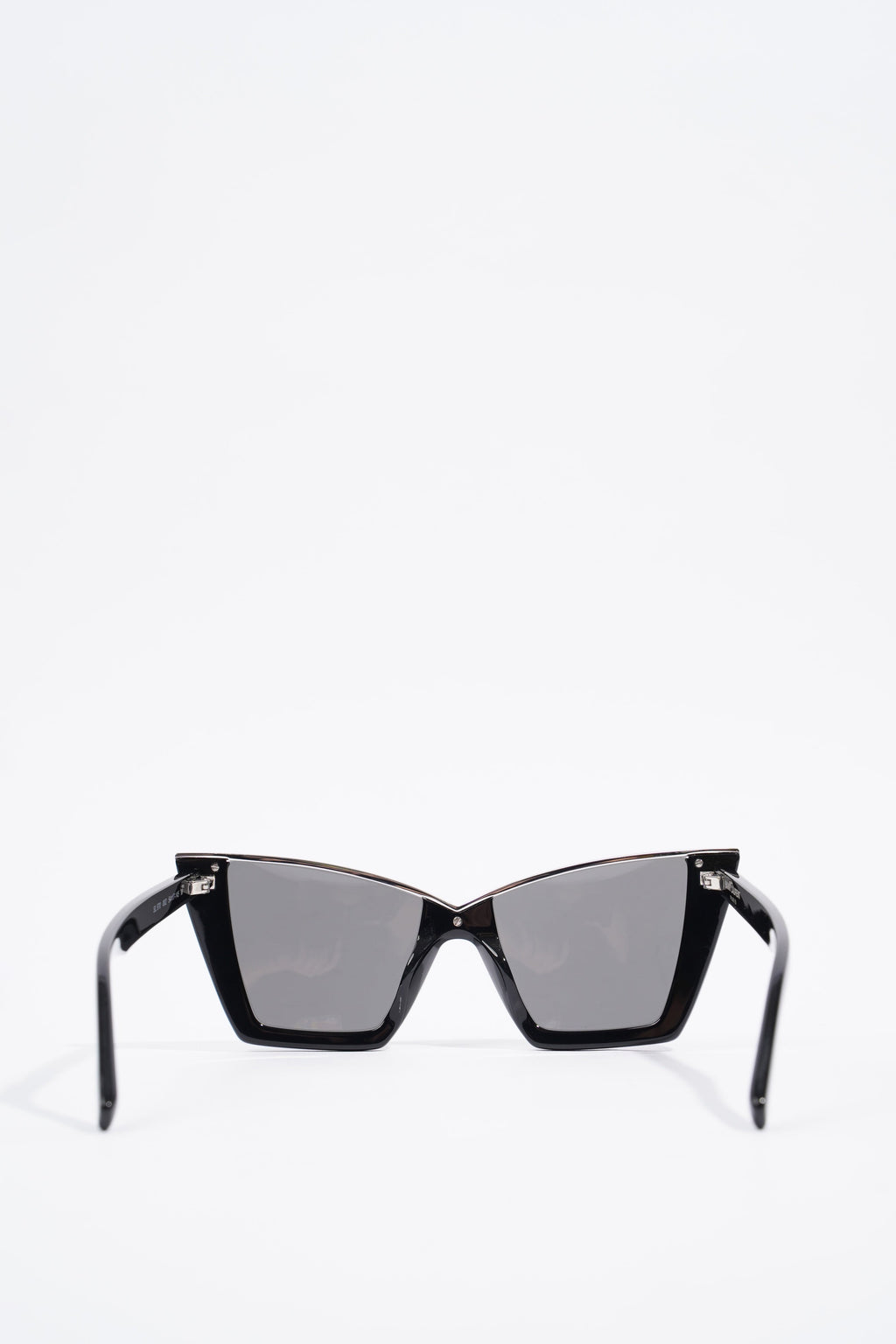 Saint Laurent Womens SL570 Sunglasses Black Acetate 145