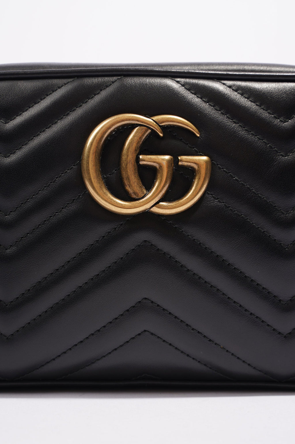 Gucci Womens Marmont Zip Black Matelasse Leather Small