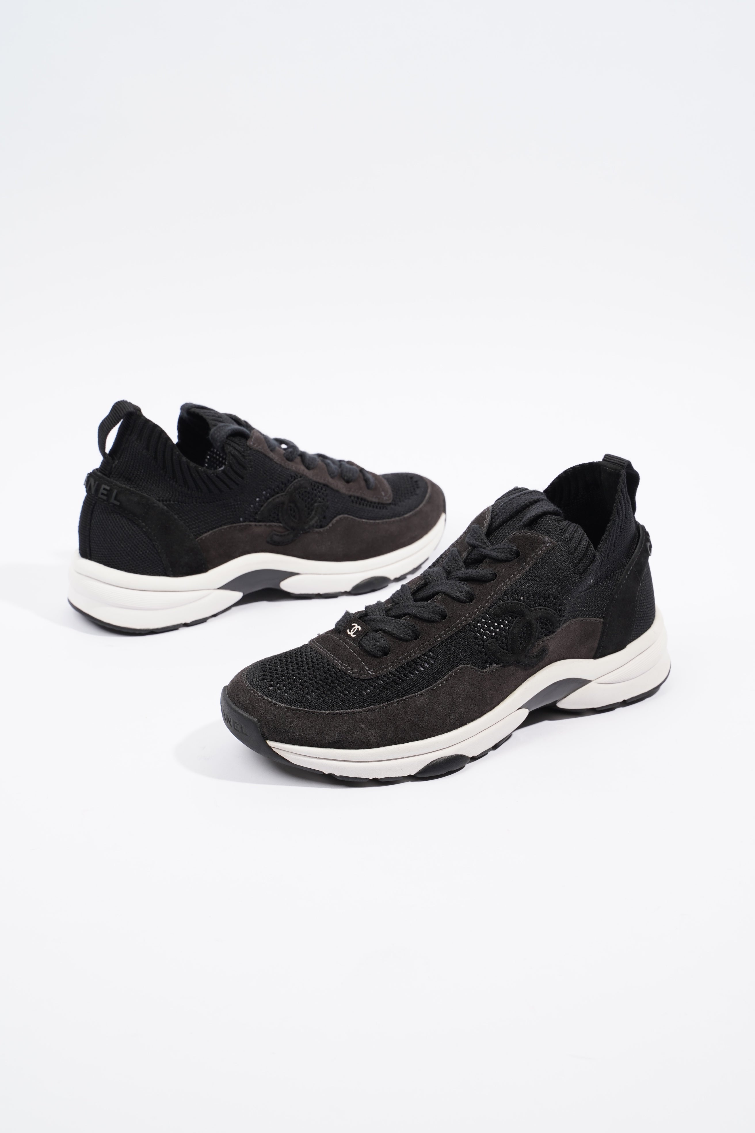 Chanel CC Knit Sneaker Black / White EU 37 / UK 4
