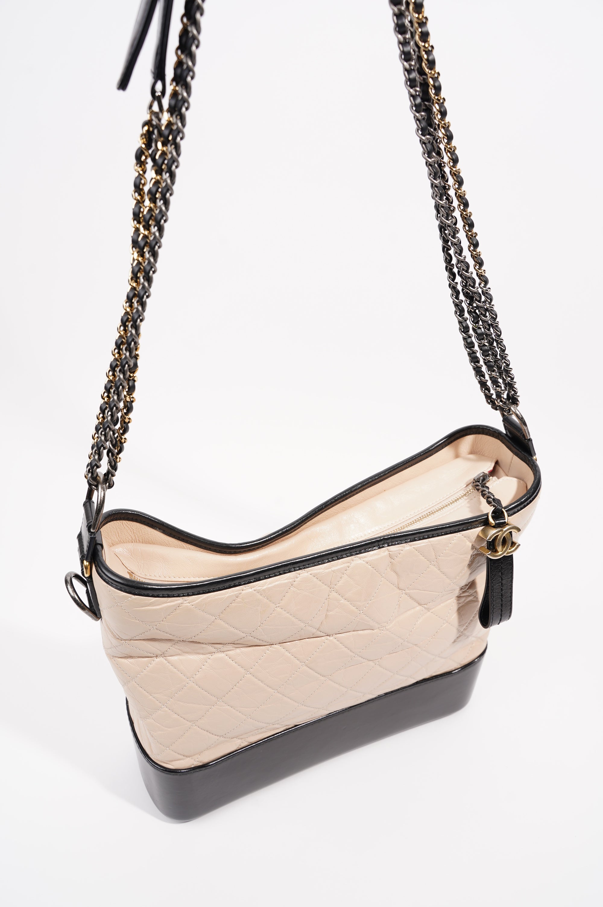 Chanel Womens Gabrielle Bag Large
